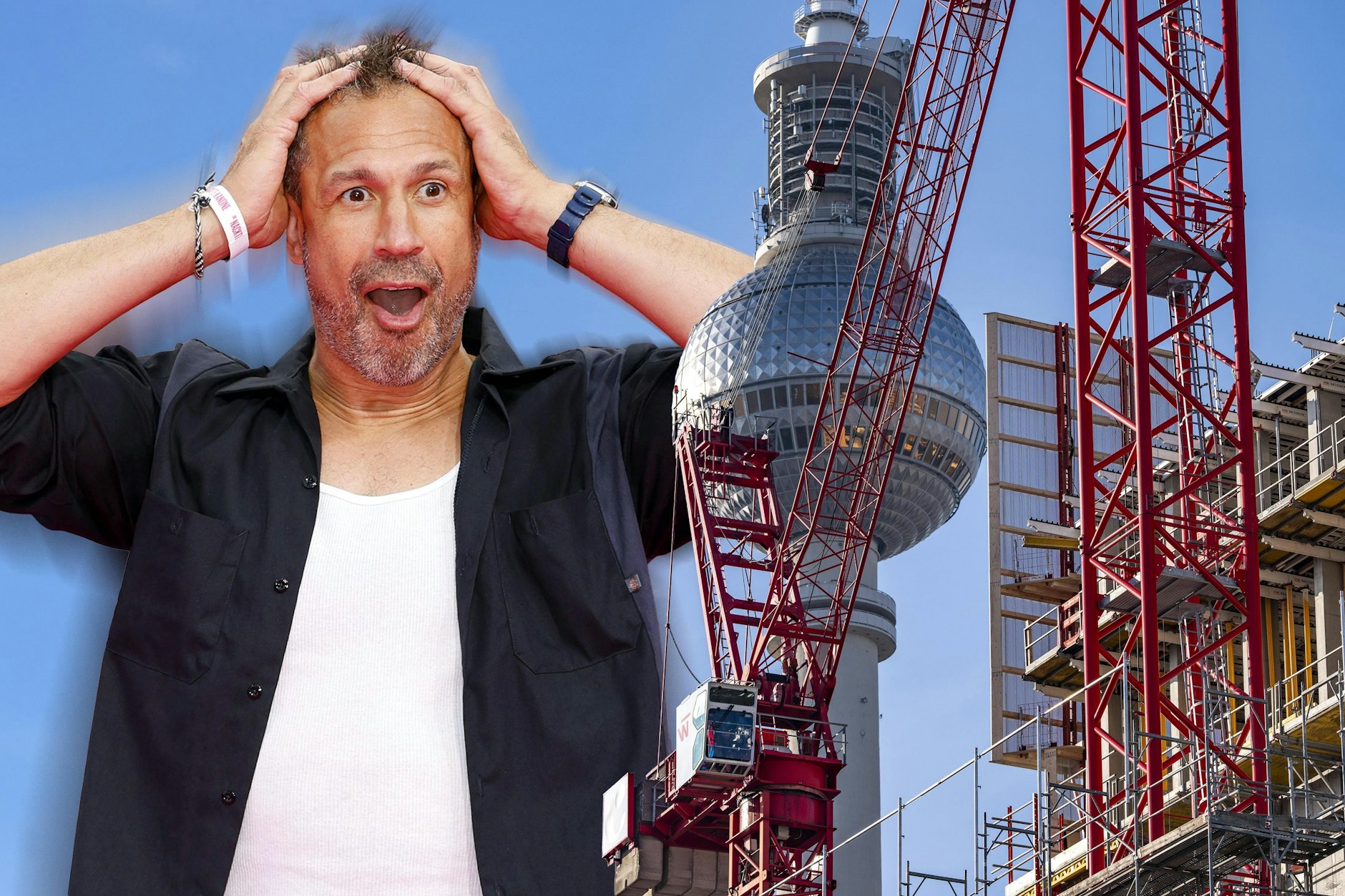 Jared Hasselhoff ist schockiert, dass der Fernsehturm aus dem Osten nicht mehr zu sehen ist.