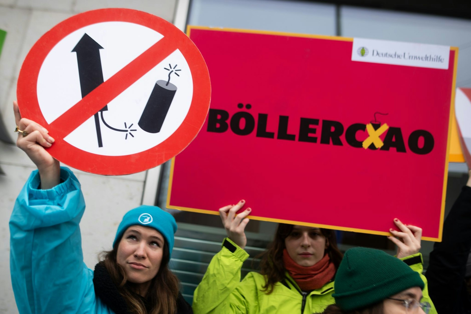 Böller-Gegner kämpfen seit Jahren gegen das Feuerwerk. Nun gibt es einen herben Schlag gegen alle, die auf Verbote durch die Gemeinden gehofft hatten.