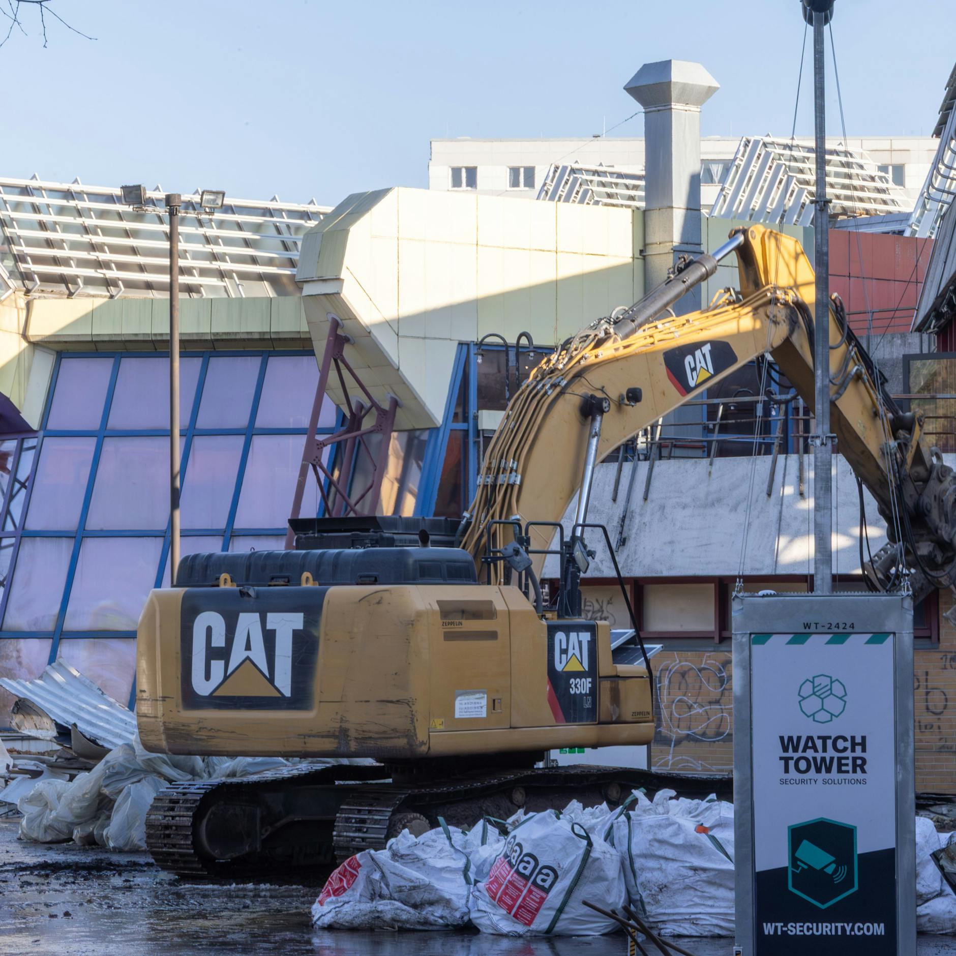 SEZ-Abriss: WBM will Bagger-Einsatz an DDR-Bau legalisieren