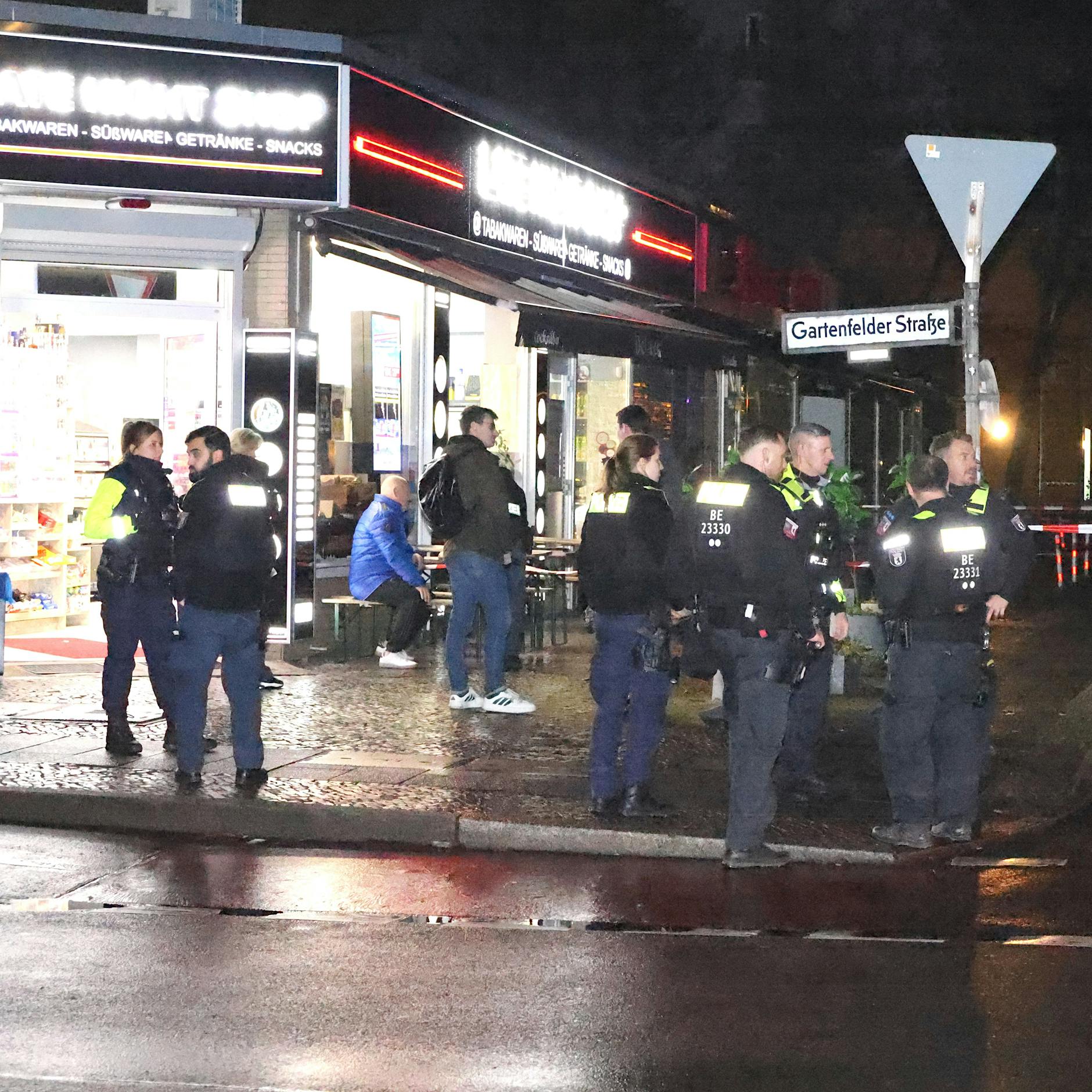 Schüsse vor Berliner Späti – Mann (31) schwer verletzt