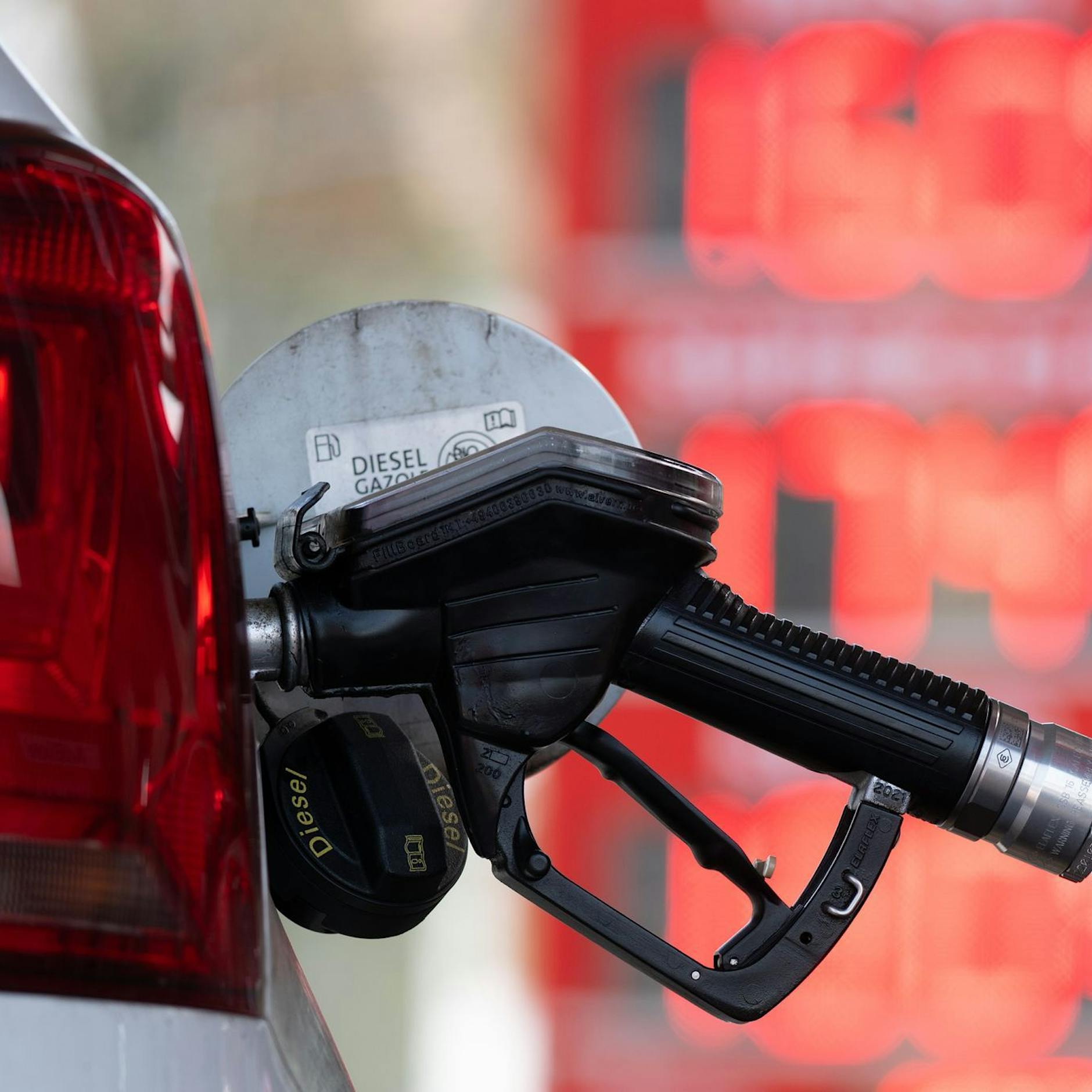 Berlin im ADAC-Ranking: Wo Tanken tatsächlich am günstigsten ist!