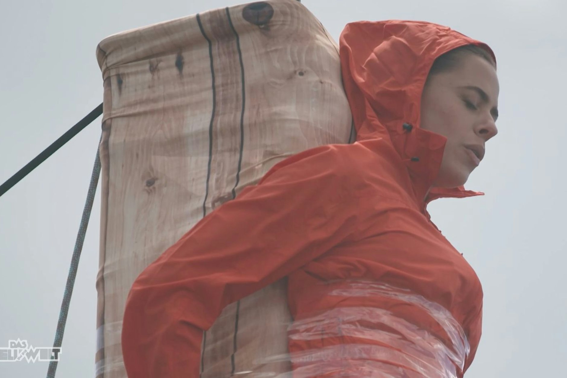 Bei „Das Duell um die Welt – Team Joko gegen Team Klaas“ hing Vanessa Mai über der tiefsten Schlucht der Welt.