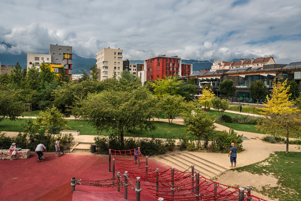 Grüne Oase in Grenoble: der Jardin des Vallons im de Bonne Eco District