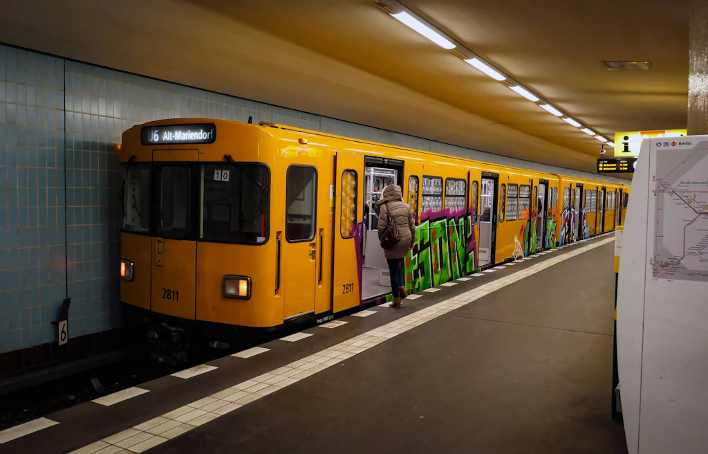 Sperrung der U6 nach Alt-Tegel: Anwohner besorgt – BVG nennt Termin für ...