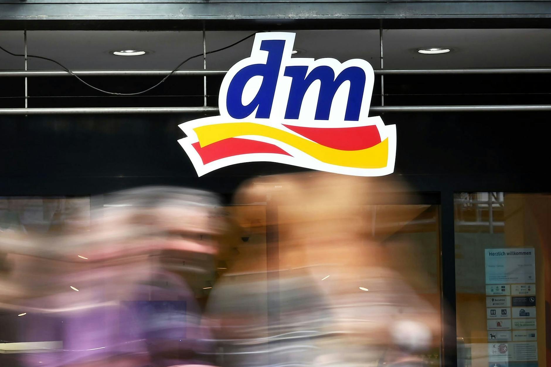 Die Drogeriekette dm startet ab dem 16. Dezember mit einer eigenen Online-Apotheke.