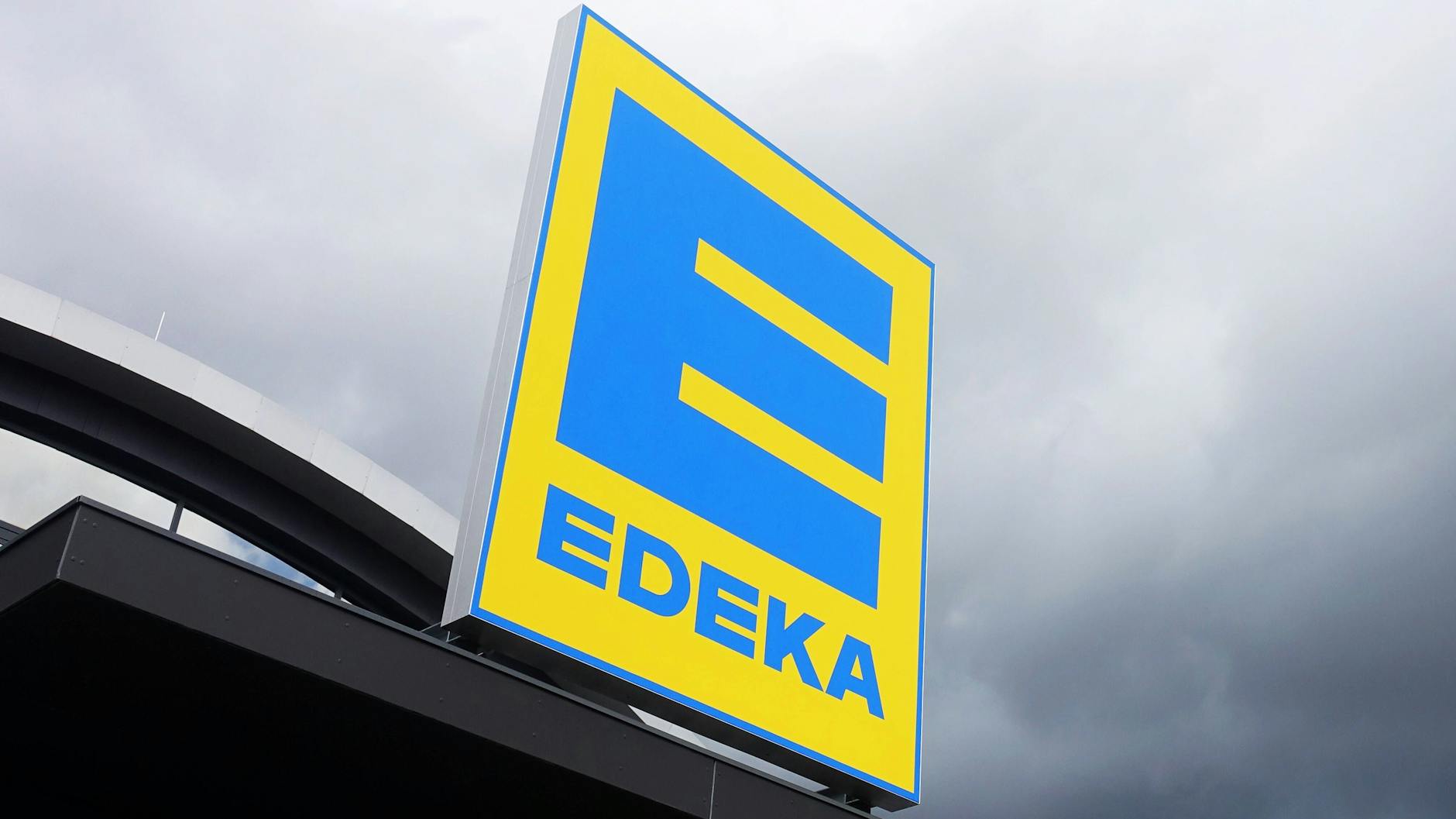 Edeka vor großem Umbruch: Unter dem bekannten Logo startet 2026 die neue Drogeriemarke Jolea.