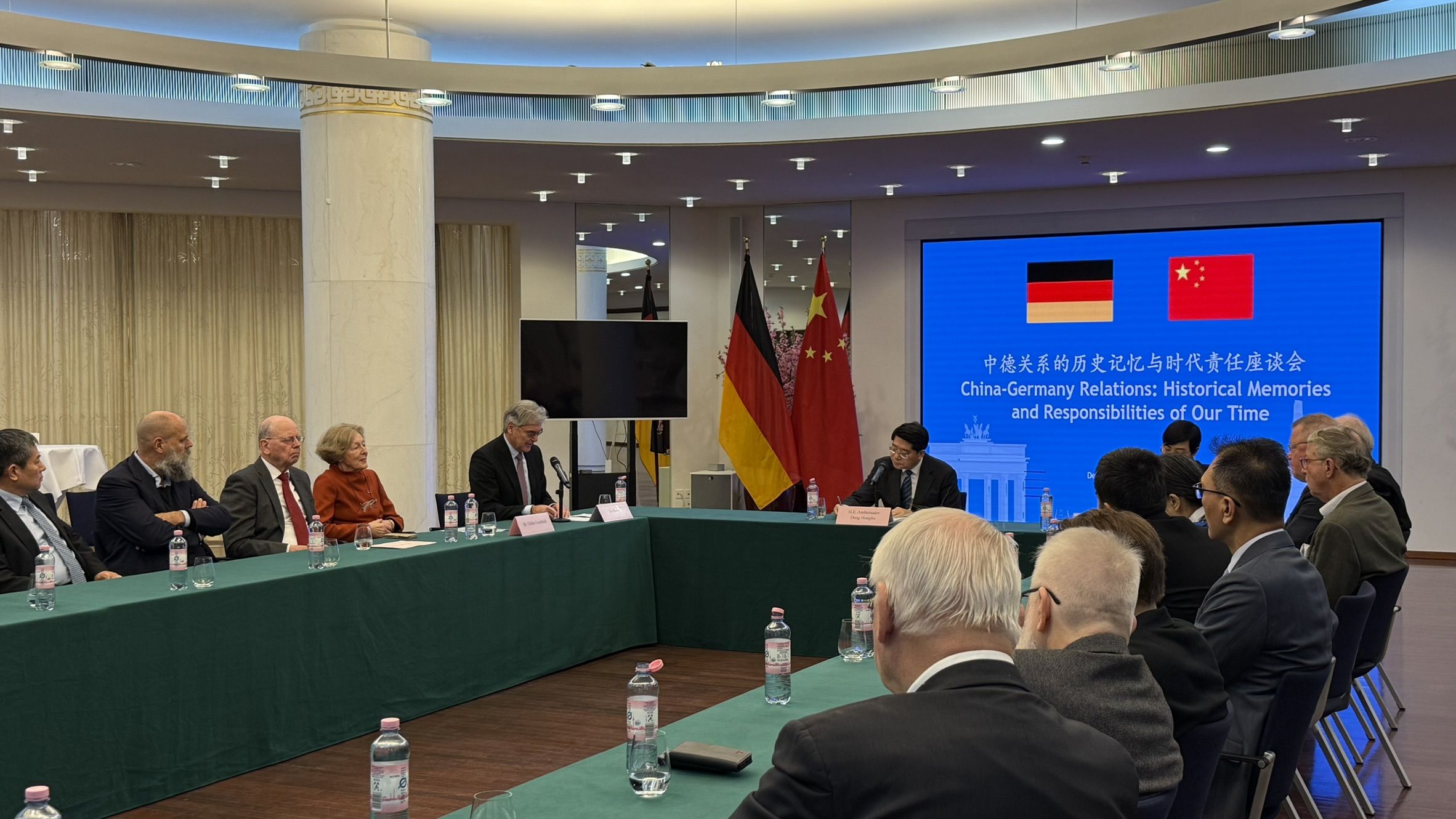 Image - „Auf Nostalgie baut man keine Strategie“ – Außenpolitik-Experte fordert Entmystifizierung der transatlantischen Beziehungen