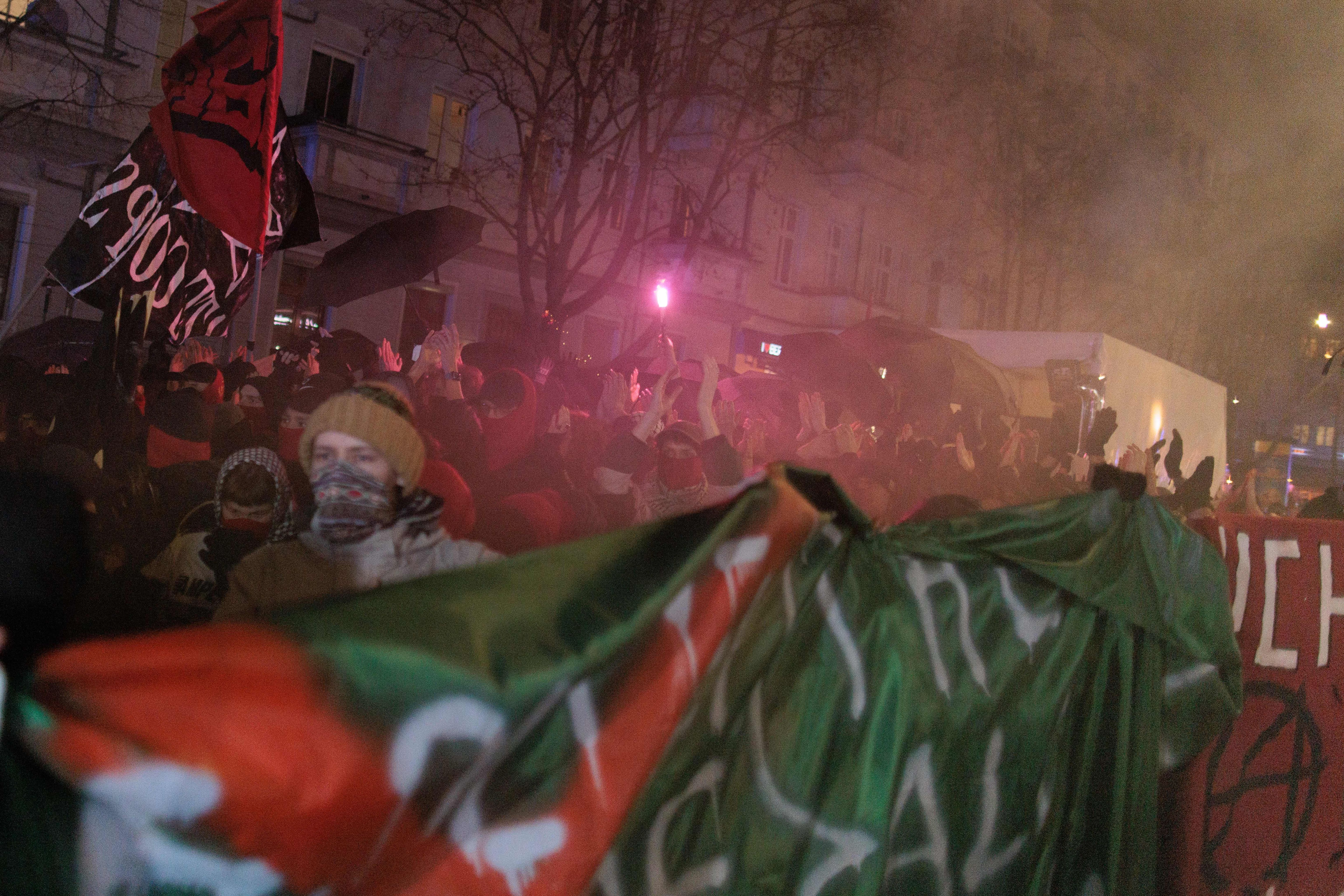 Image - Anti-Polizei-Demo zieht durch Berlin