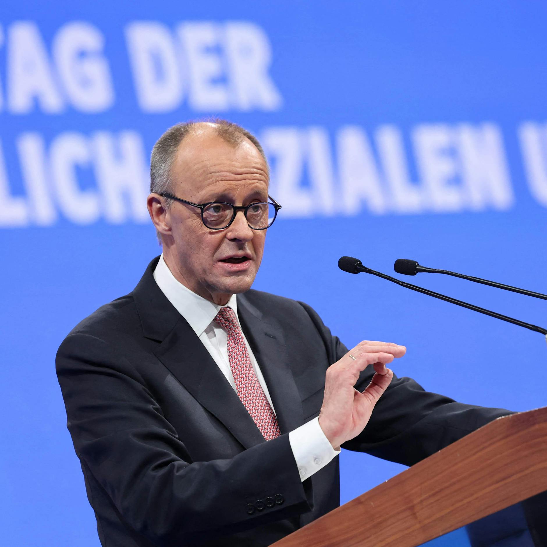 Image - Friedrich Merz lobt bei CSU-Parteitag schwarz-rote Koalition: „Keine bessere Regierung“