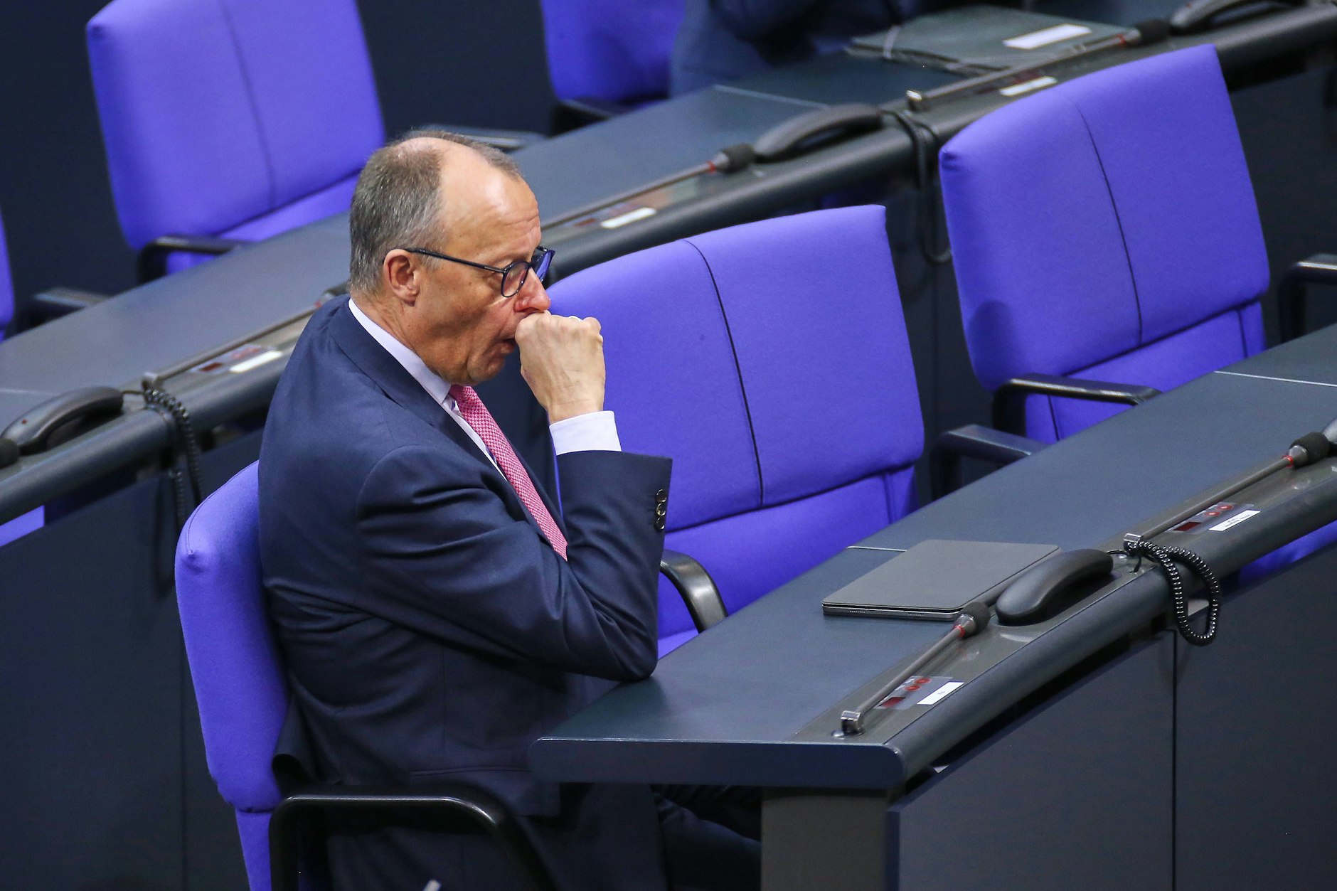 Merz hätte früh für Frieden wirken können – verschlief die Chance aber.