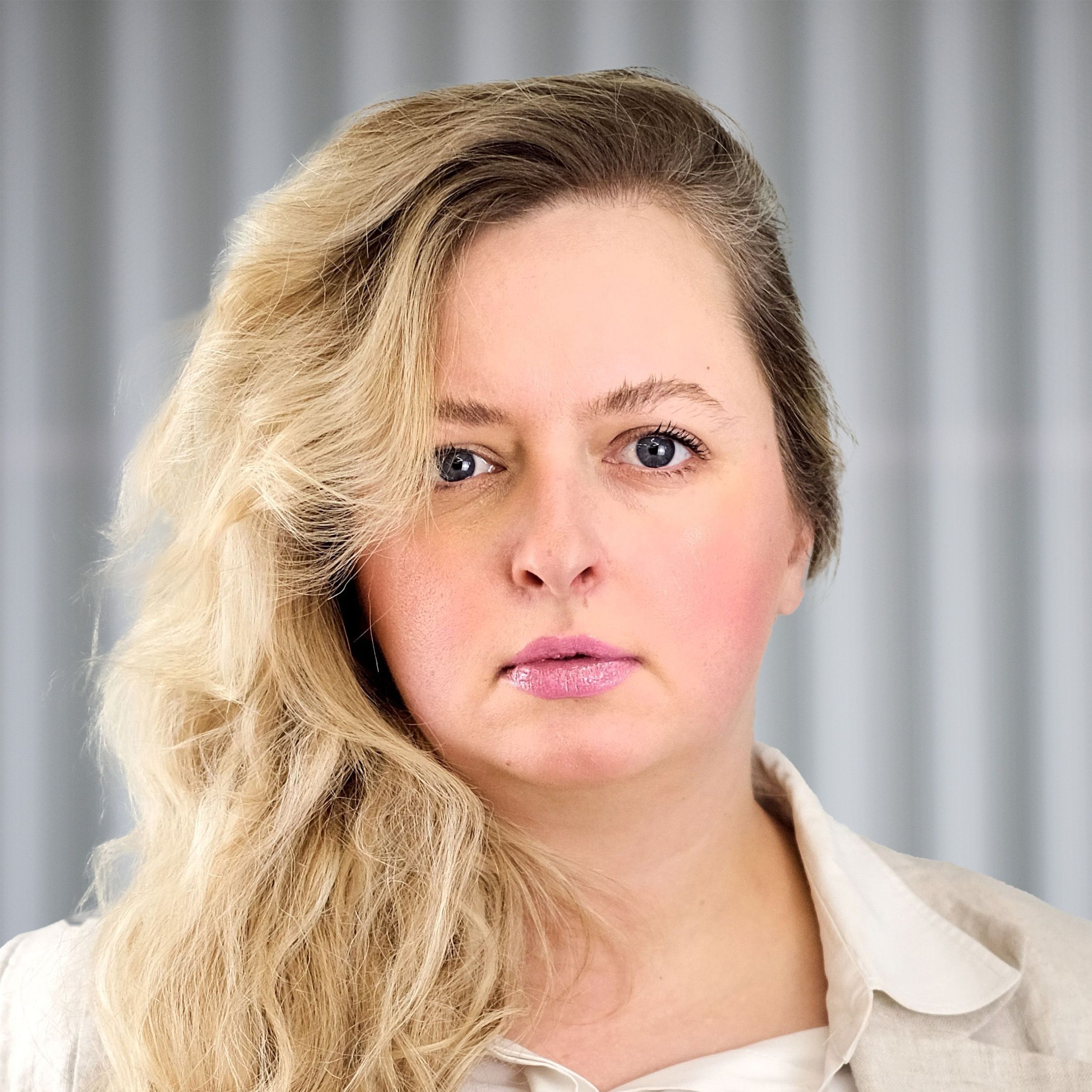 Author - Carola Tunk