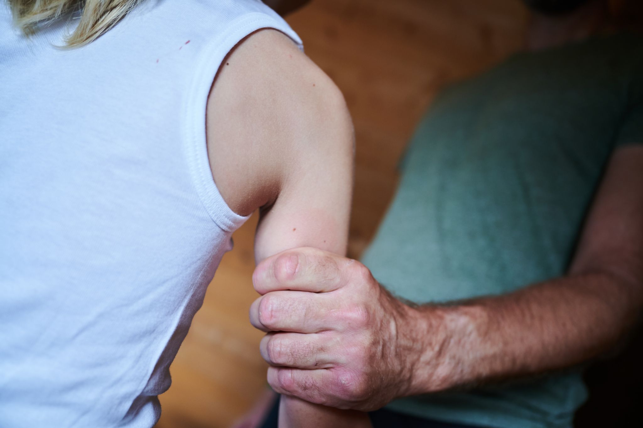 Fälle von Kindeswohlgefährdung steigen weiter an – Mehrheit geht von Eltern aus