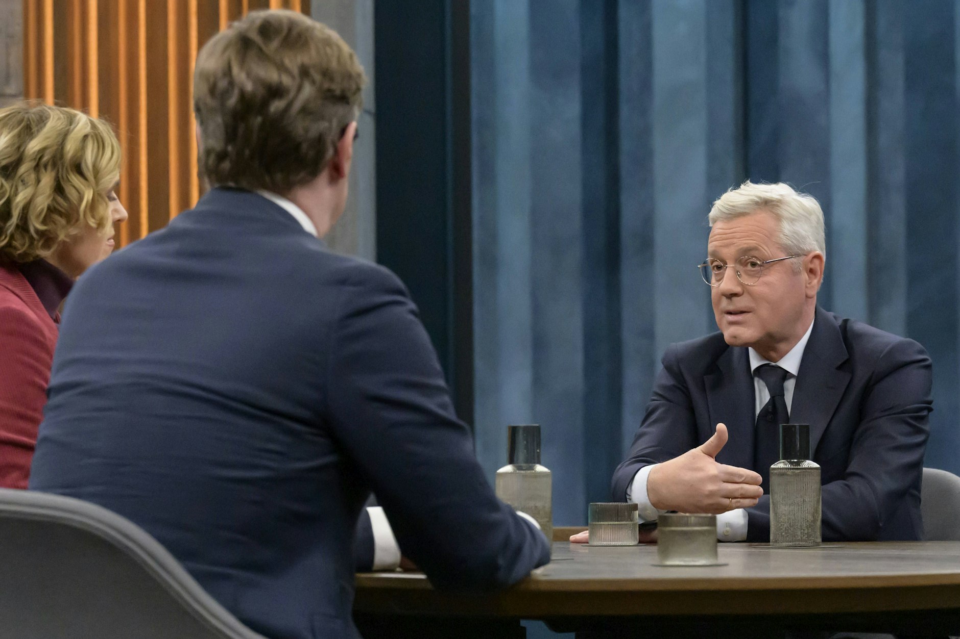 CDU-Außenpolitiker Norbert Röttgen warnt bei „Caren Miosga“ vor einem historischen Bruch: Nach 80 Jahren könnten sich die USA aus ihrer Rolle als Schutzmacht Europas zurückziehen.