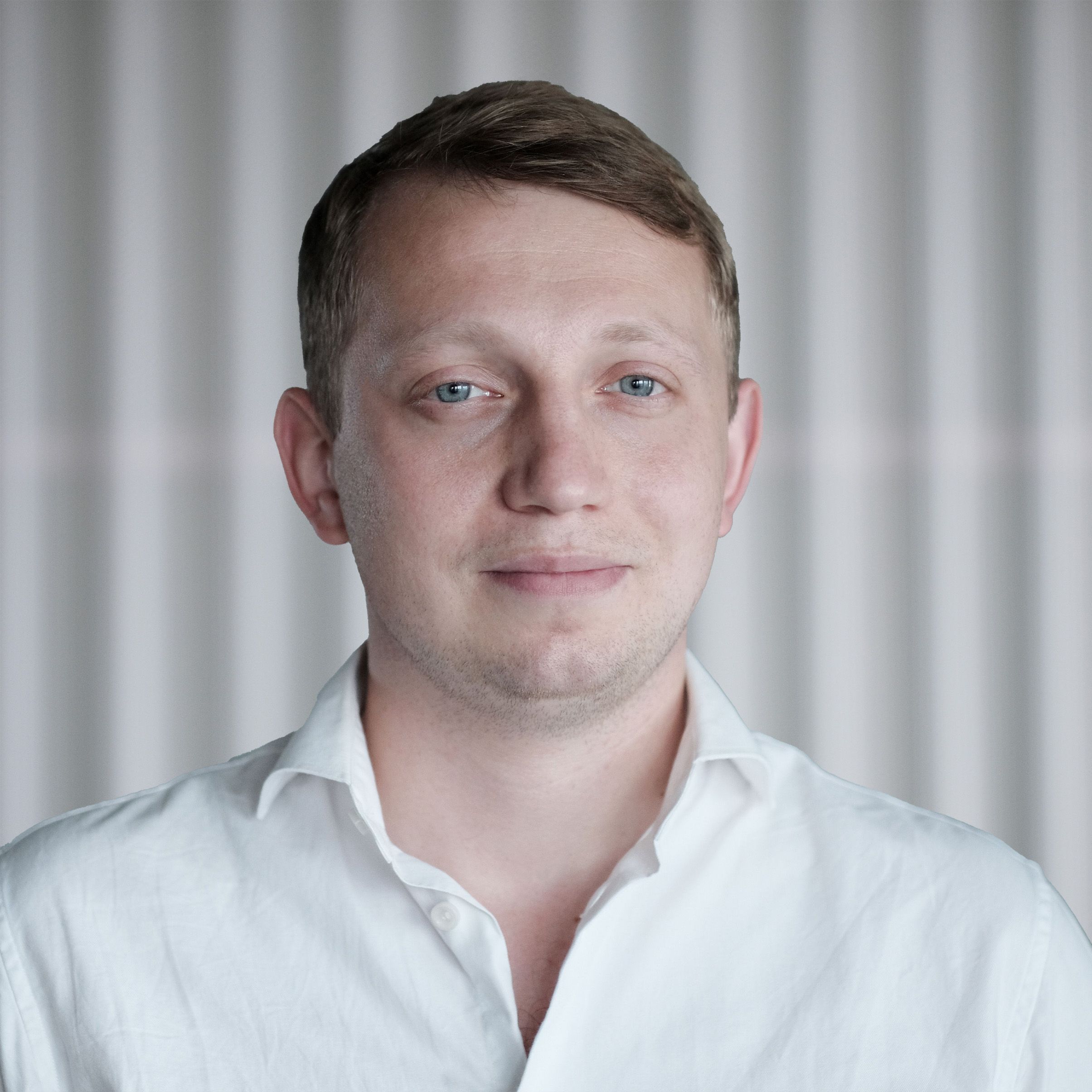 Author - Alexander Dergay