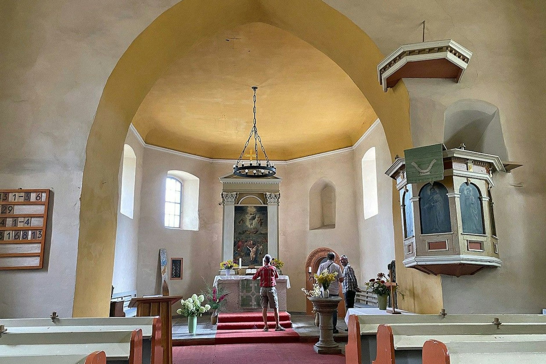 Innenansicht der Kirche in Süptitz