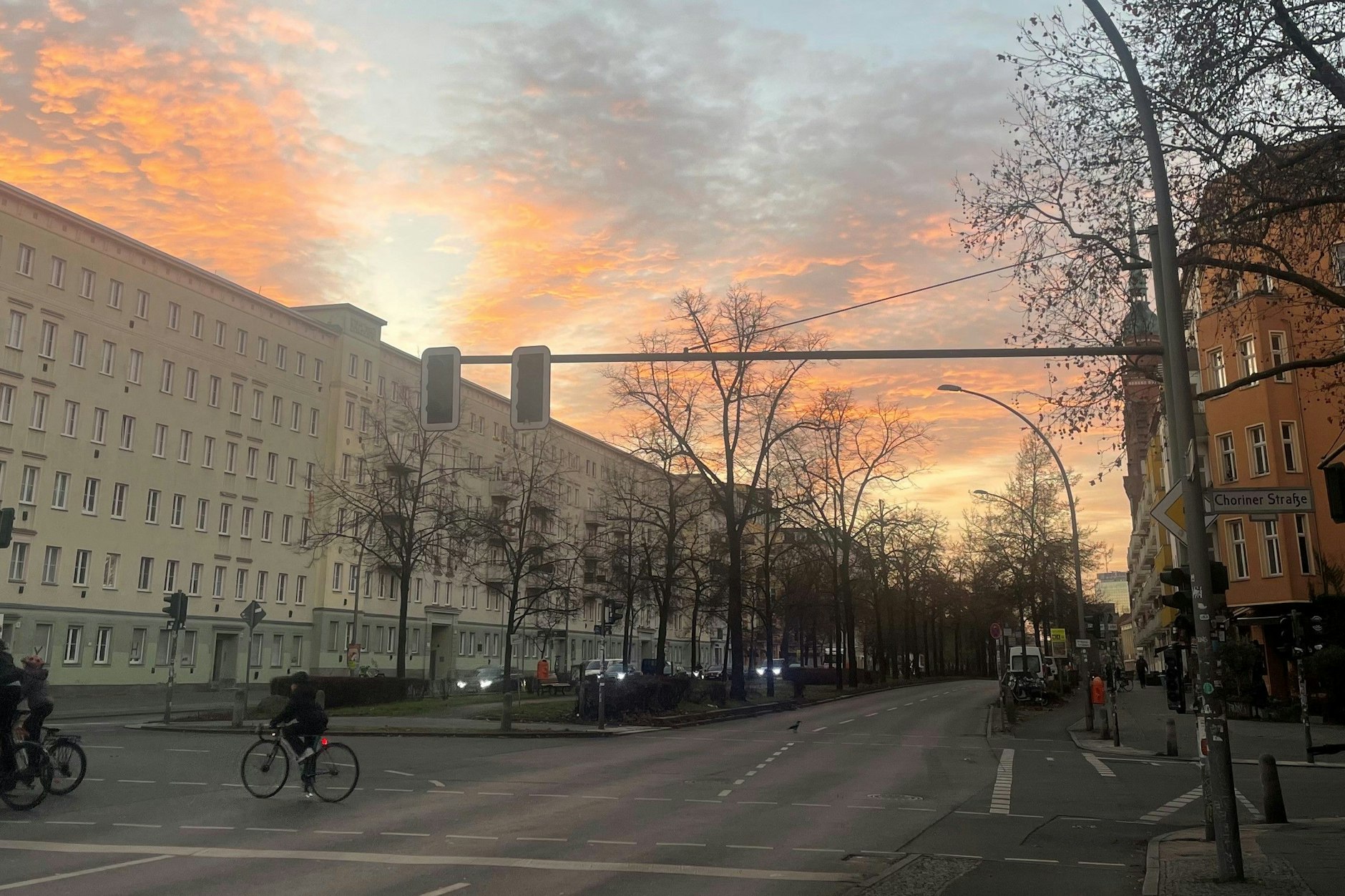 Ausgefallene Ampel an der Schönhauser Allee, Ecke Choriner Straße