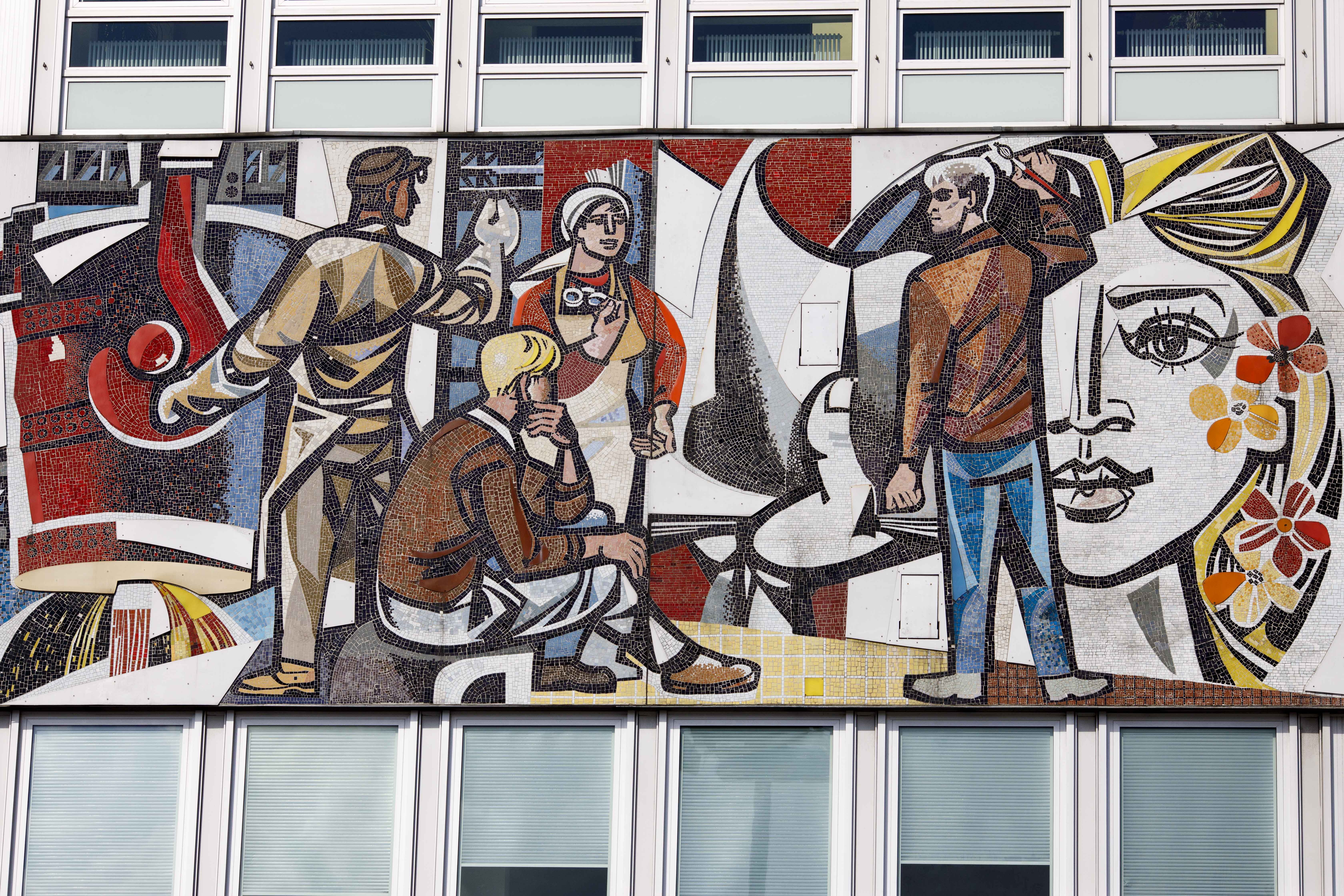 Zum 100. Geburtstag von Walter Womacka lebt sein Mosaik weiter