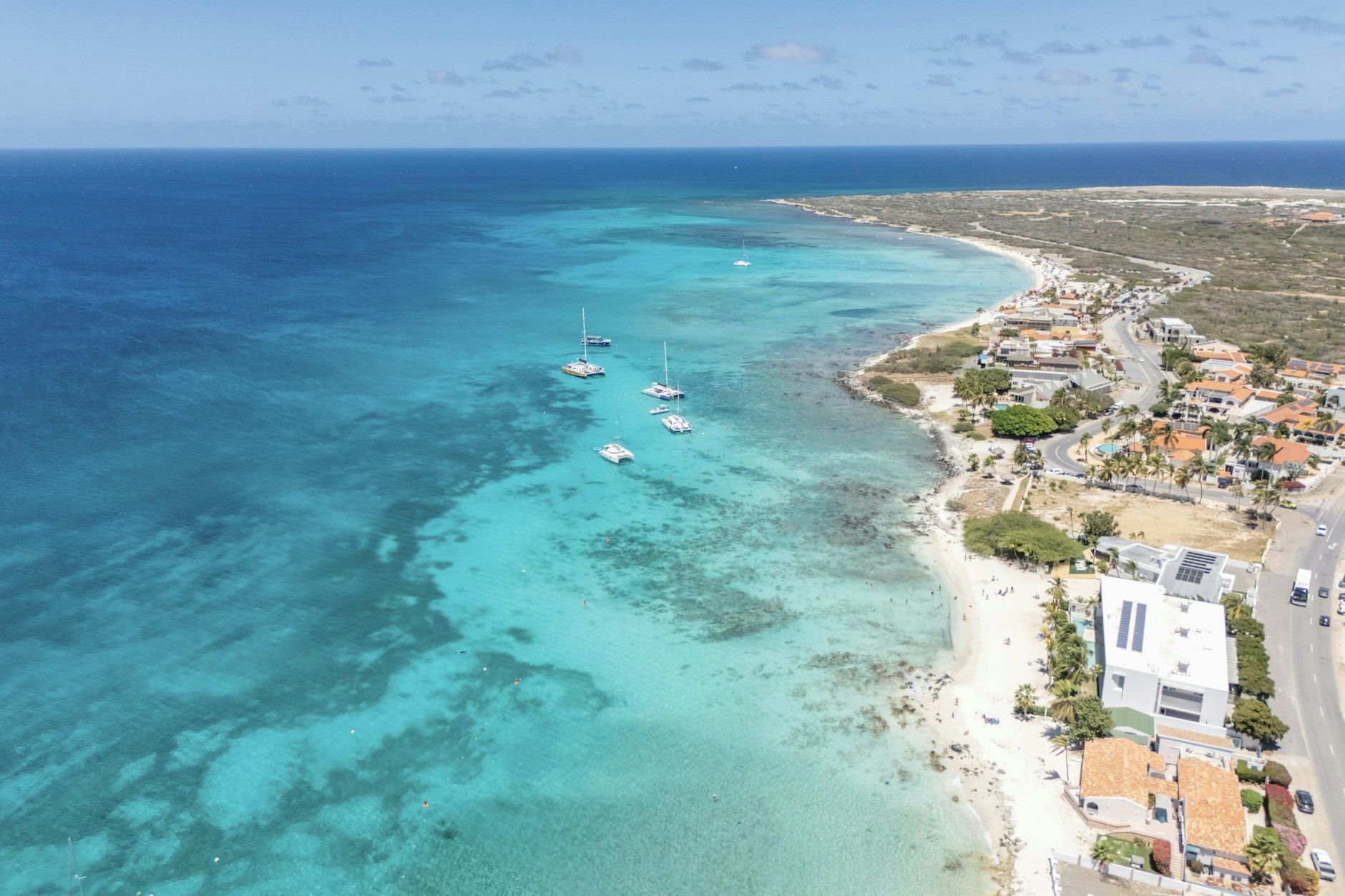 Traumschön auch aus der Luft: das Eiland Aruba