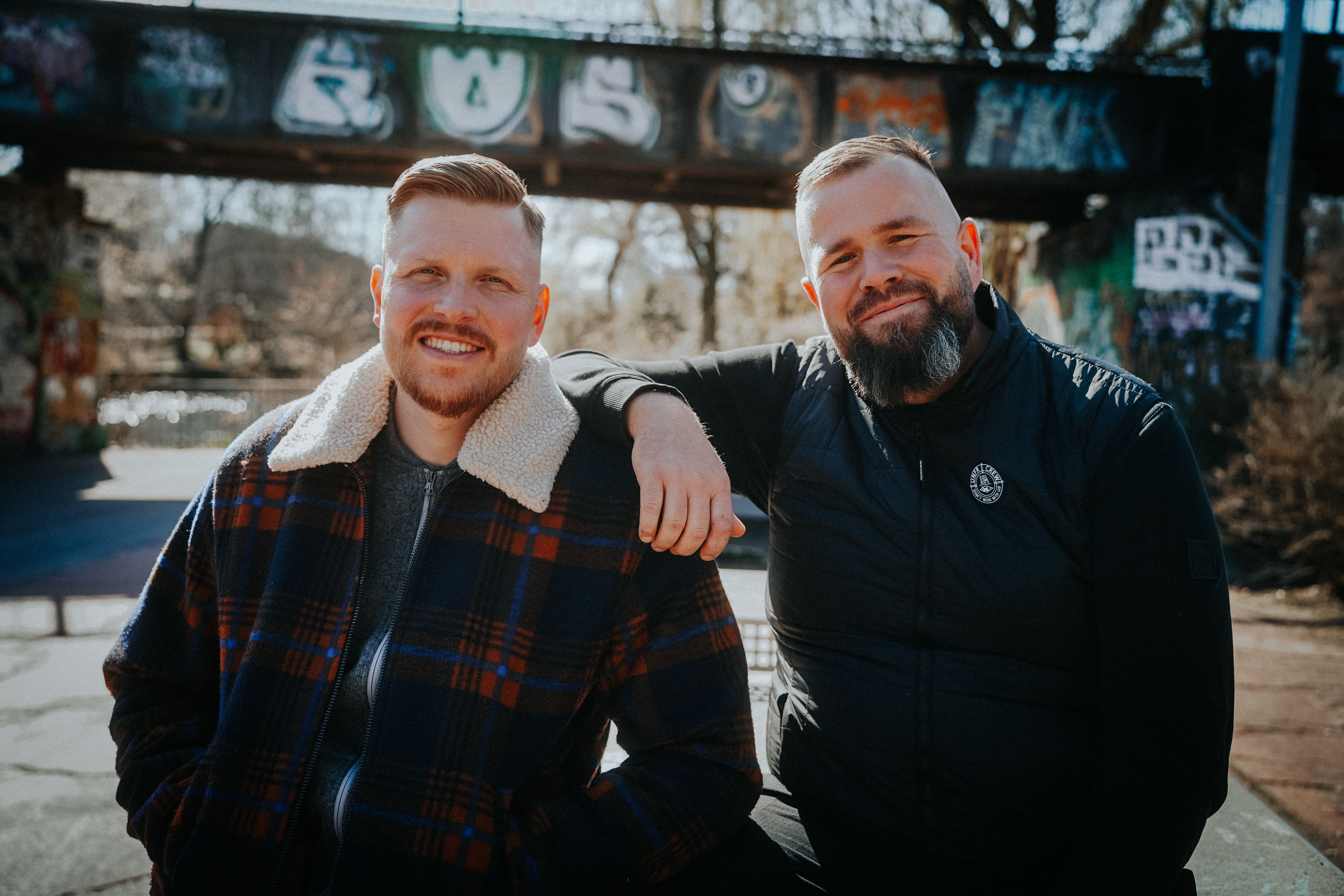 „Kein Bock auf Krieg“: Finch schließt sich überraschend bei Feine Sahne Fischfilet an