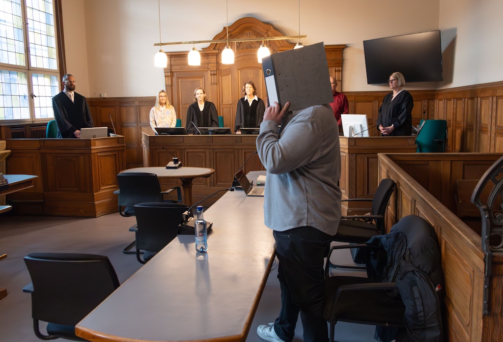 Ex-Jugendtrainer-missbrauchte-junge-Kicker