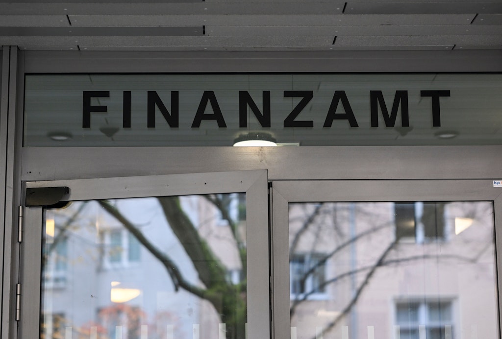 Berliner-Finanz-mter-jagen-Steuers-nder-auch-an-den-Feiertagen