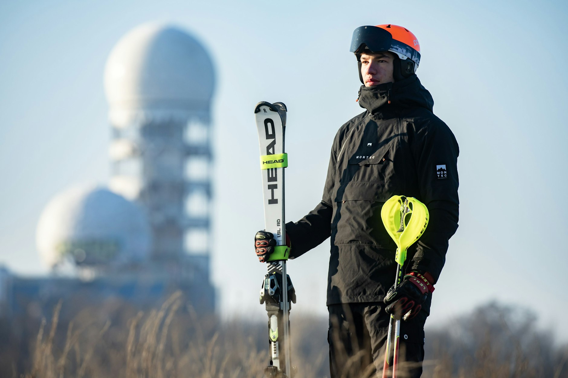 Fototermin am Teufelsberg in Berlin: Magnus Keltz träumt von einer Sportler-Karriere im Ski-Sport.