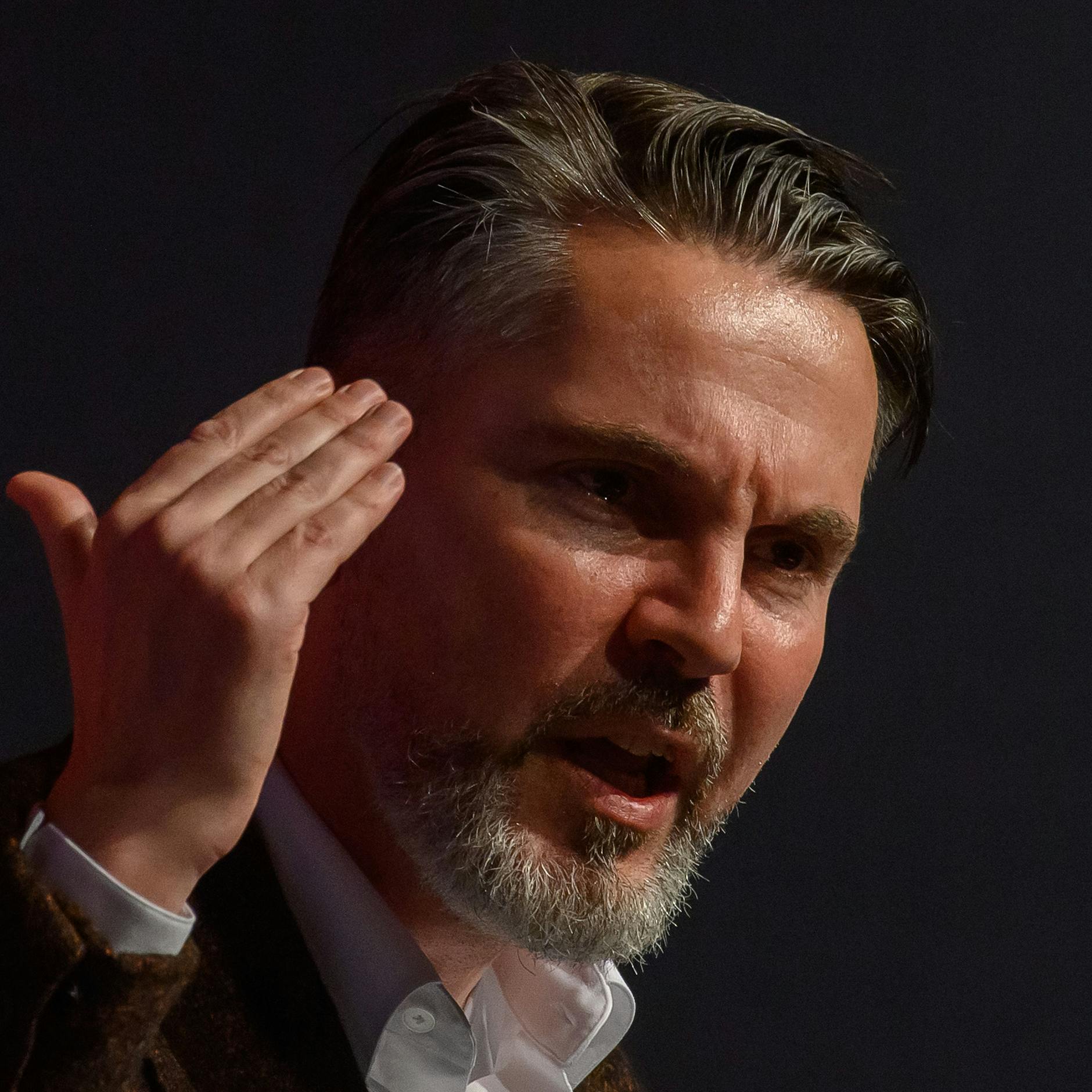 Image - BSW-Chef De Masi kritisiert Milliardenkredit für Ukraine: „Finanzieren weiteren Tod auf Raten“