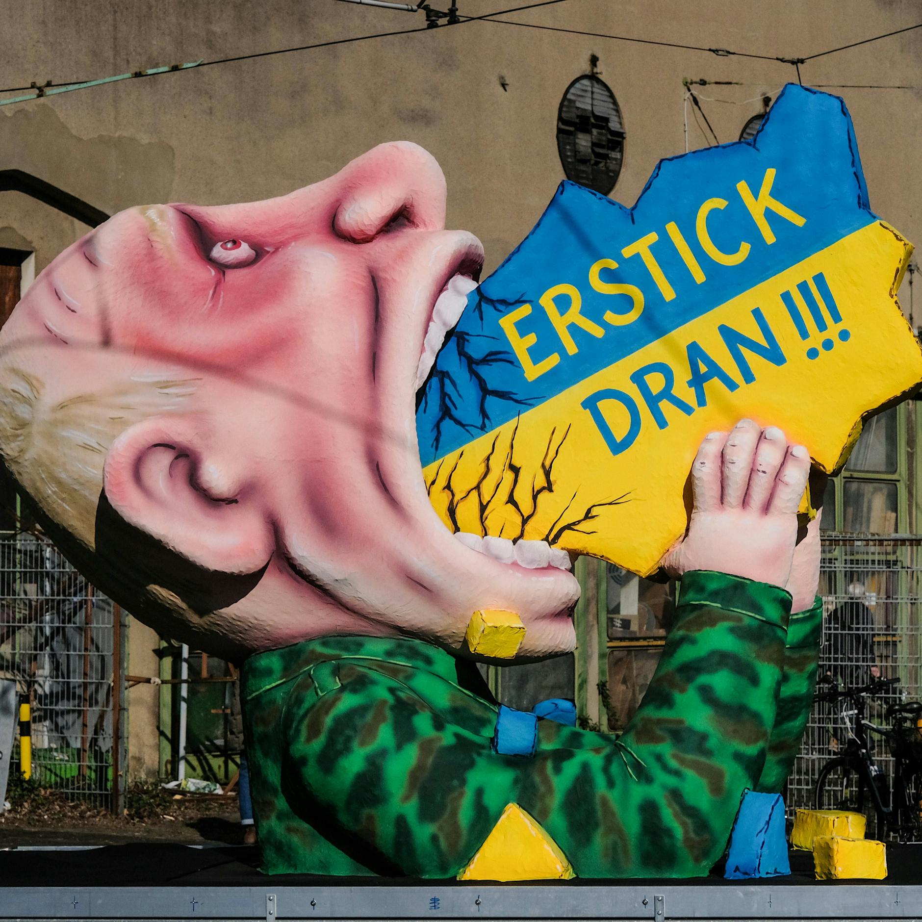 Putins Justiz zeigt Düsseldorfer Karnevalskünstler an