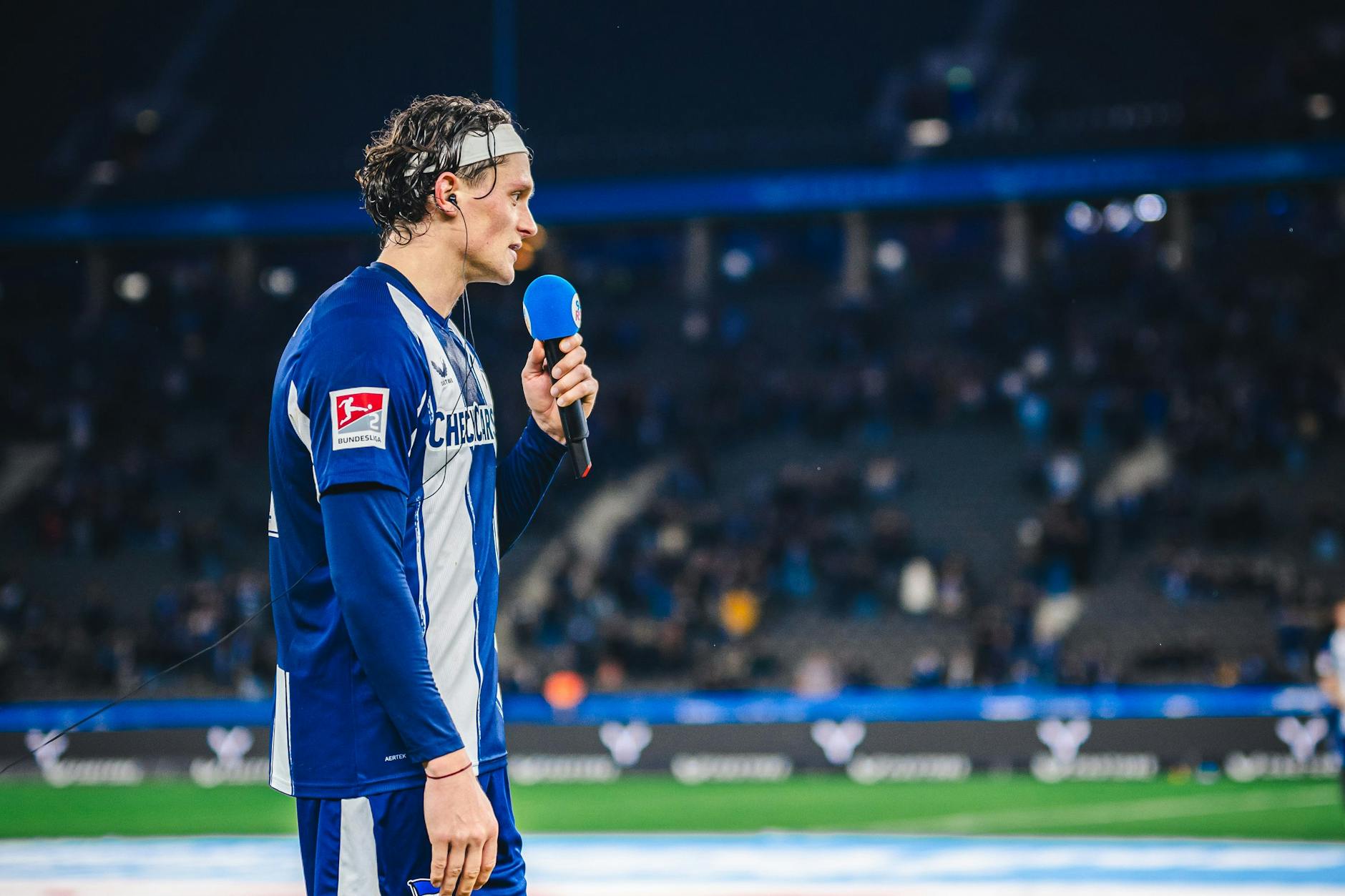 Hertha-Kapitän Fabian Reese hielt nach der 1:1-Enttäuschung gegen Bielefeld eine Rede an die Fans und bekräftigte seinen Glauben an den Aufstieg.