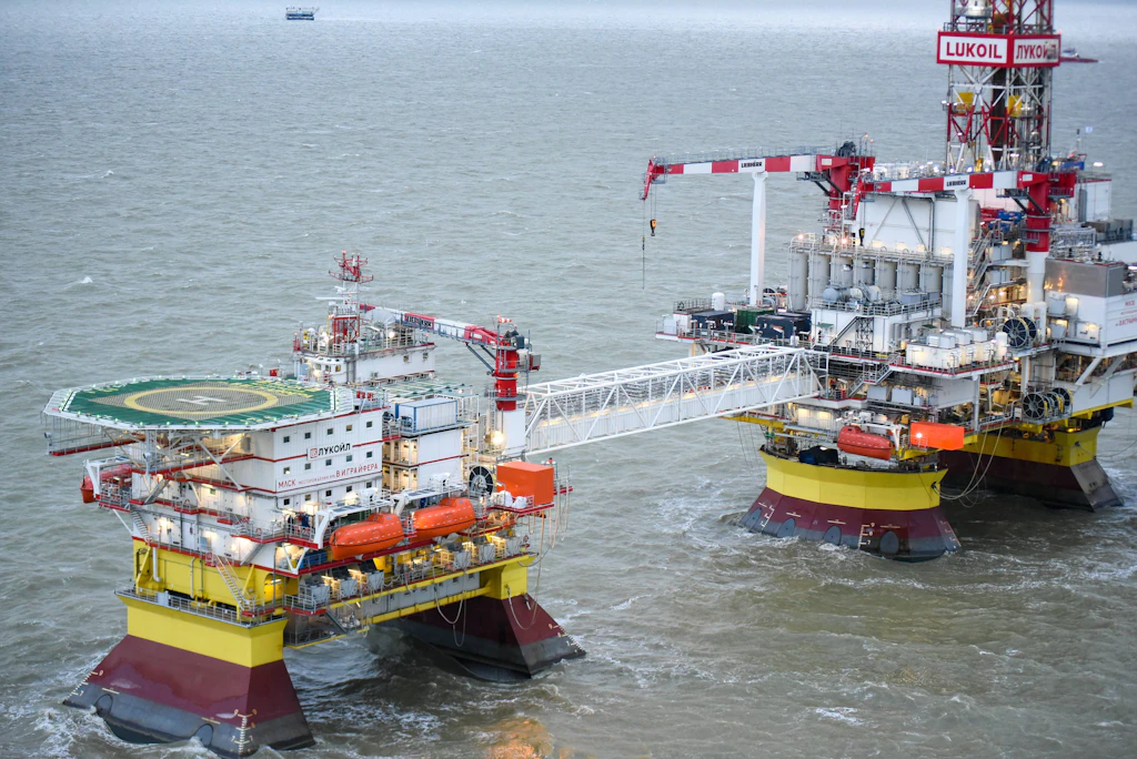 Ukraine reports attacks on Russian oil platform and warship