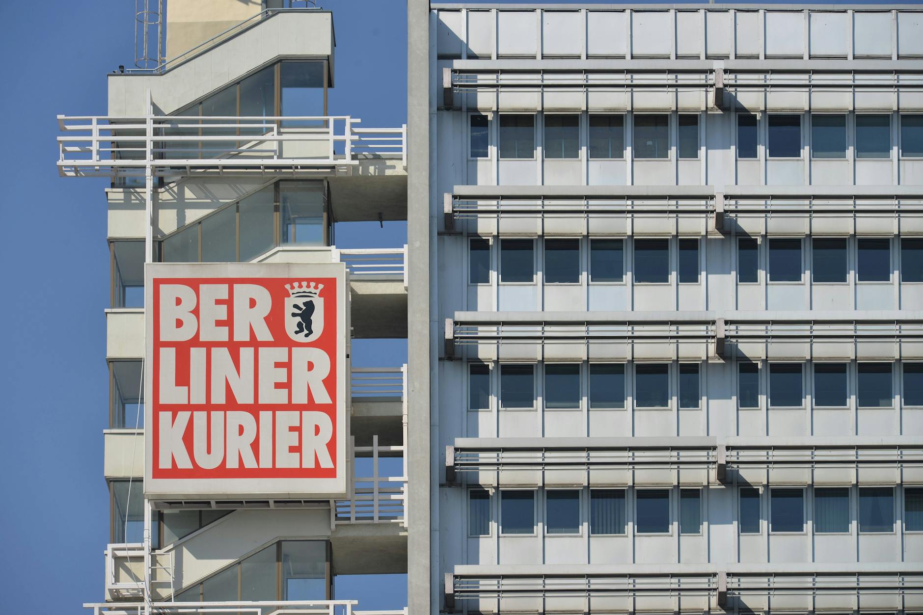 Wer Nachrichten gern in der gedruckten Zeitung liest, kann zu Weihnachten auch ein Abo seiner Lieblingszeitung verschenken.