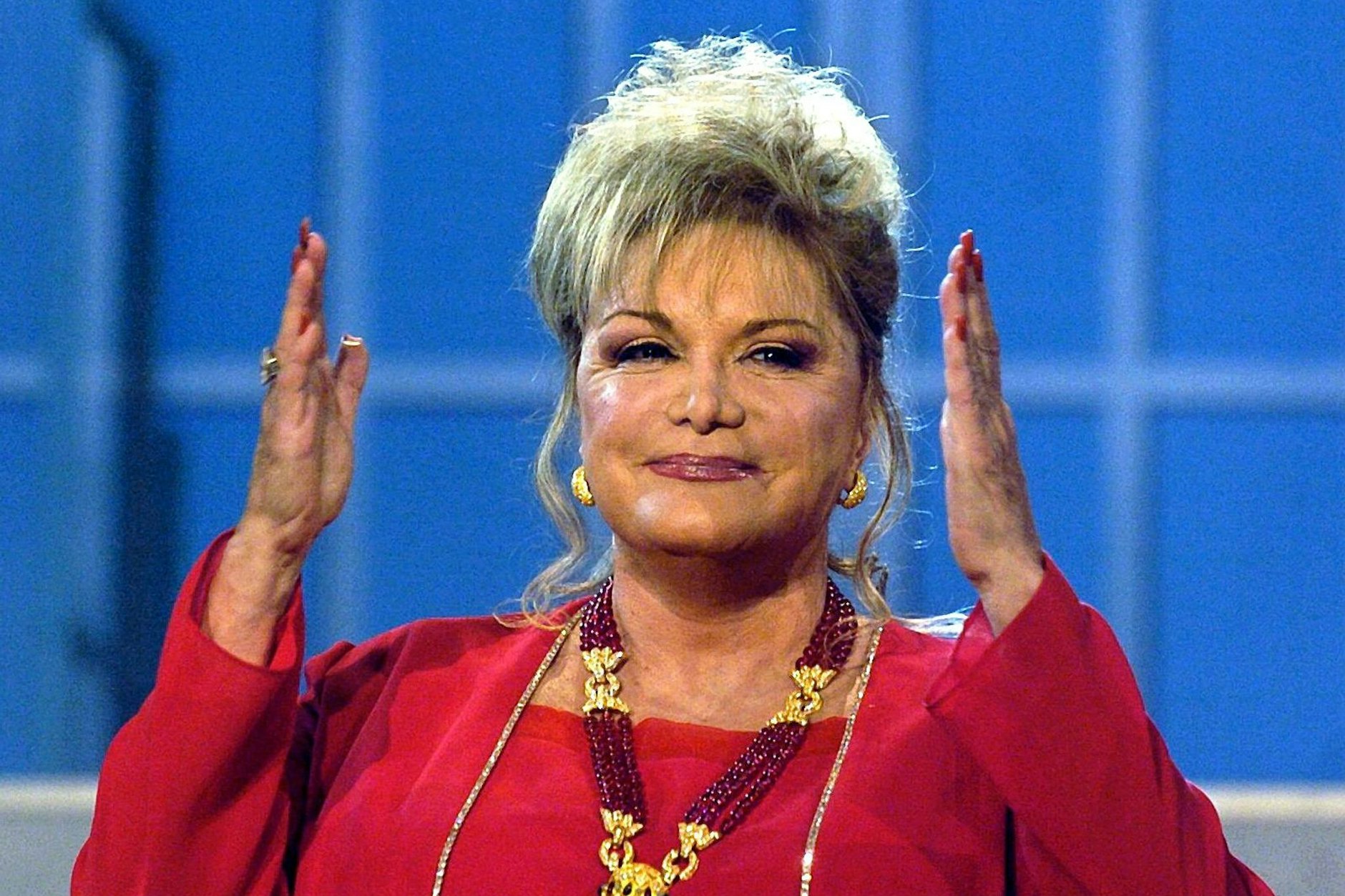 Connie Francis im Jahre 2004 bei der Sendung "Hochzeitsfest der Volksmusik".