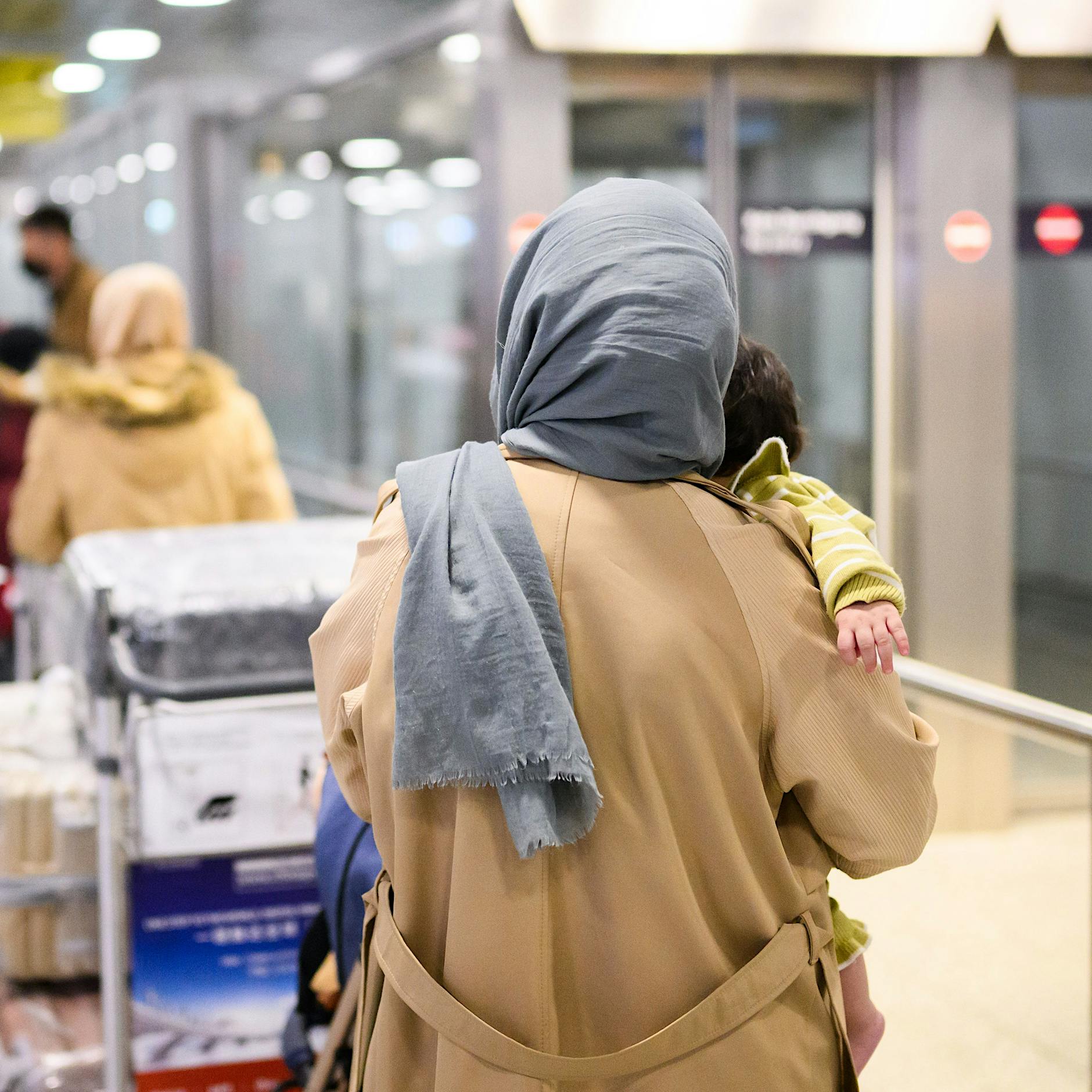 Klagewelle: Über 500 Afghanen ziehen gegen Aufnahme-Stopp vor Gericht