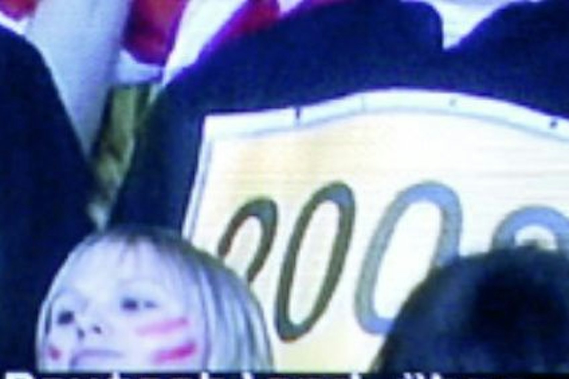 Bei der EM 2008 in Österreich und der Schweiz wird die falsche deutsche Nationalhymne eingeblendet.