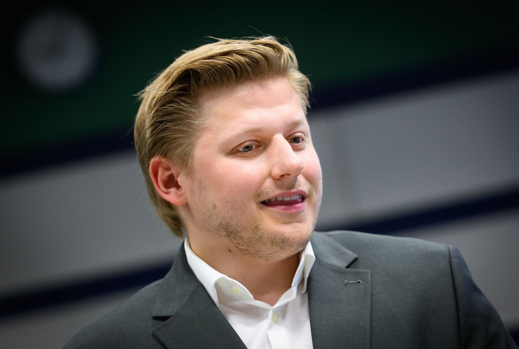 Comedian El Hotzo: „Ich möchte der linke Dieter Nuhr werden“