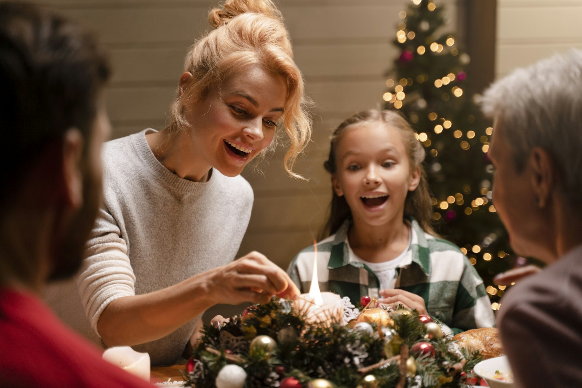 Weihnachtsstress oder Familiensegen? Ihr Horoskop verrät, was an den Feiertagen auf Sie zukommt.