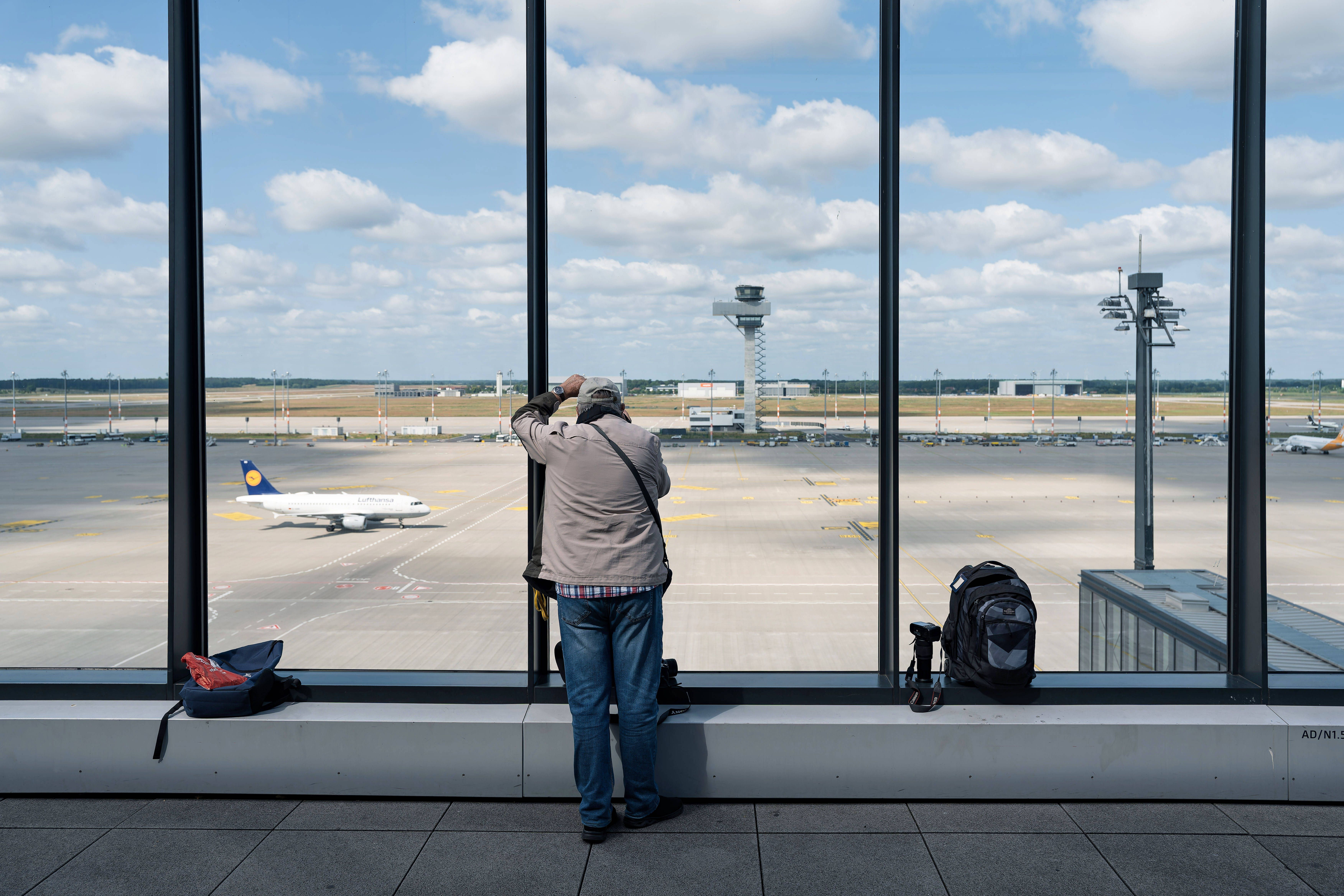 Regionalbahnhof mit Langstreckenfantasie: Warum kämpft Kai Wegner nicht für diese Stadt?