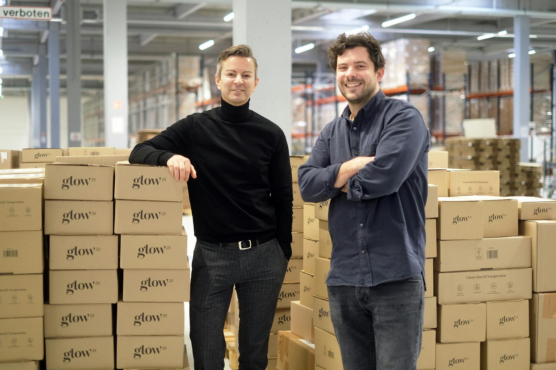 Glow25-CEO Steven Mattwig (l.) und Gründer Nicolas Martin (r.) bauen eine Logistik und Produktion made in Germany auf und denken bereits laut über eine Expansion in die USA nach.