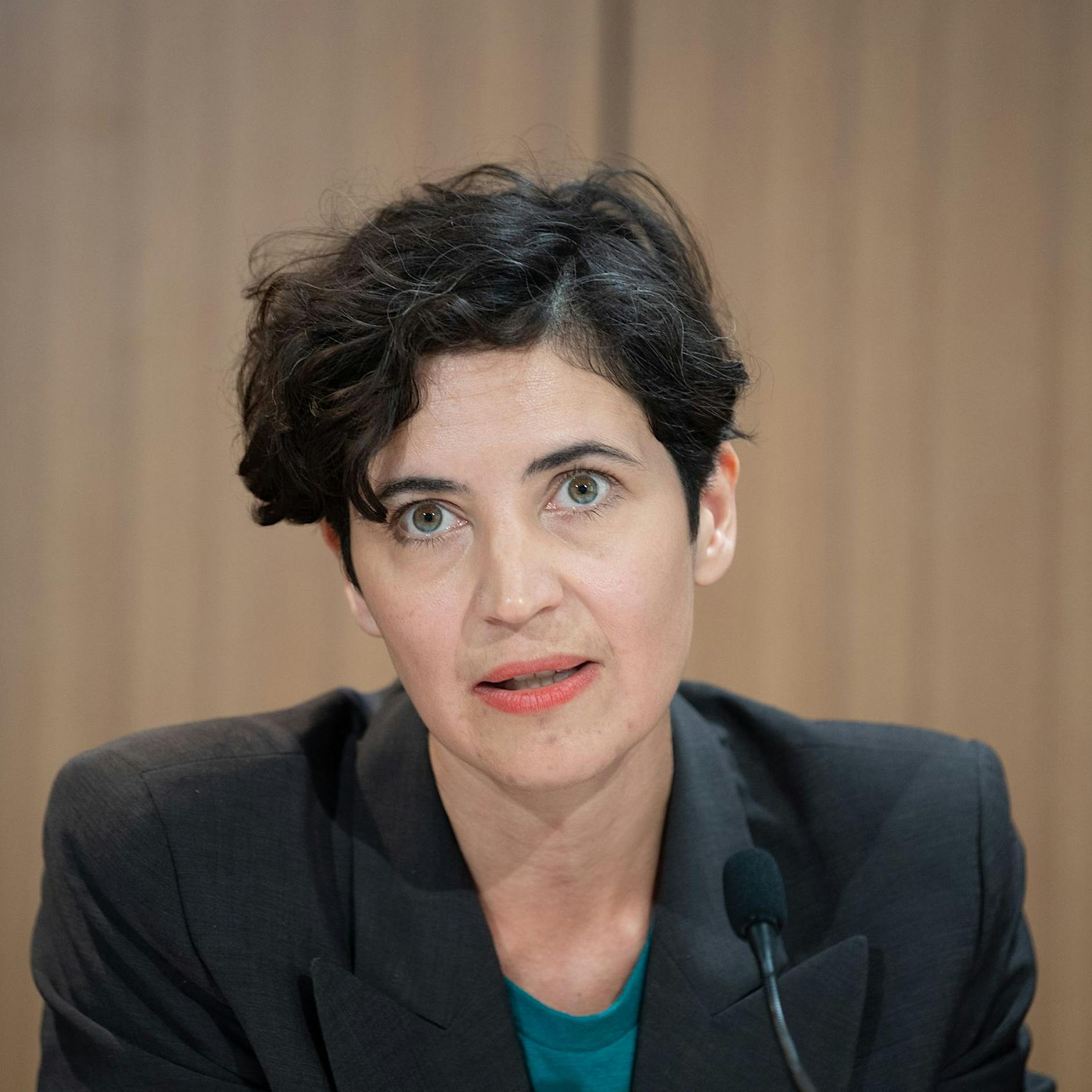 HateAid: USA verhängen Einreiseverbote gegen Ex-EU-Kommissar und deutsche Aktivistinnen