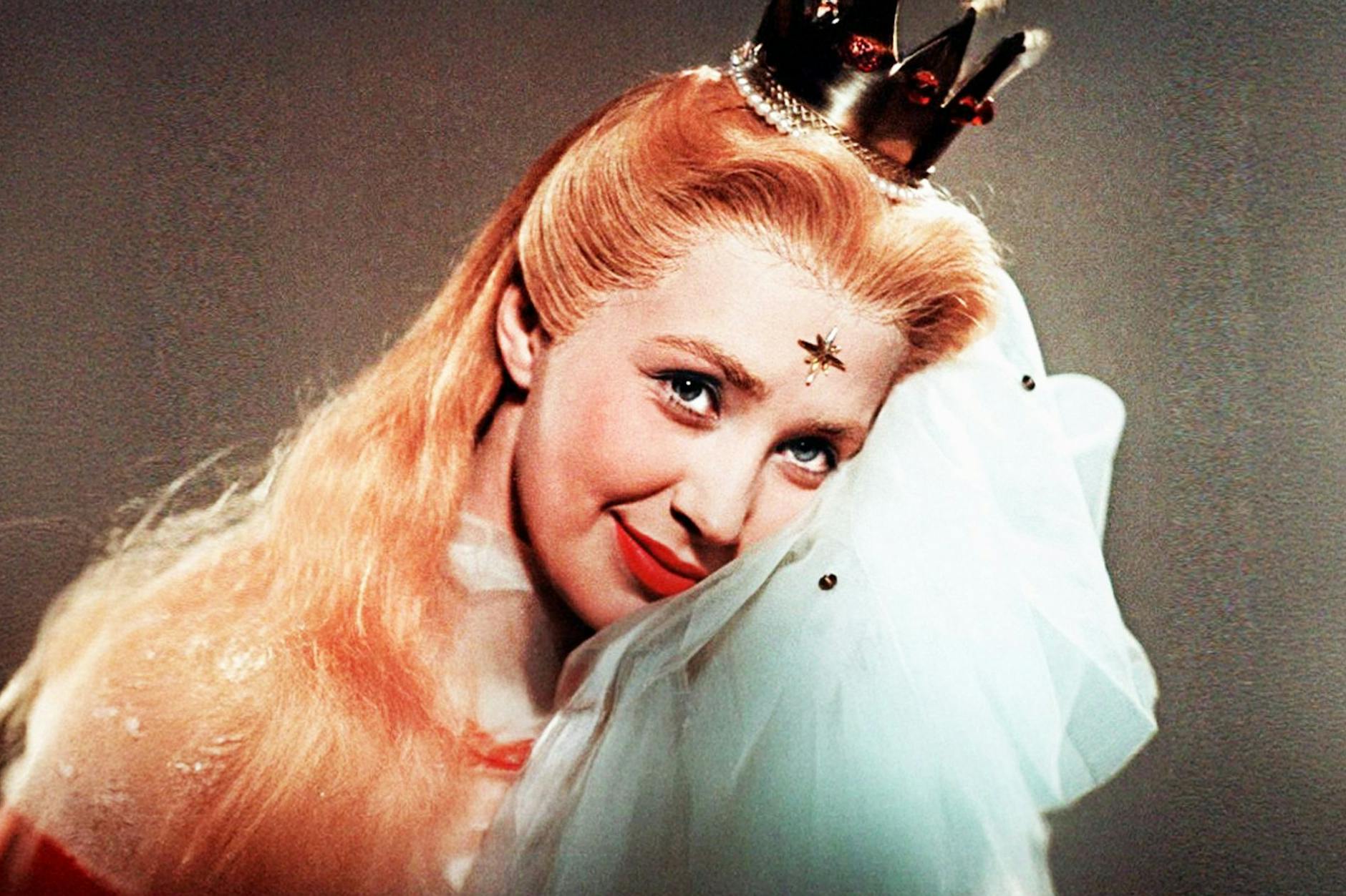 Marie Kyselková spielte in „Die Prinzessin mit dem goldenen Stern“ die Hauptrolle. 1961 feierte der Film in der DDR seine Premiere.