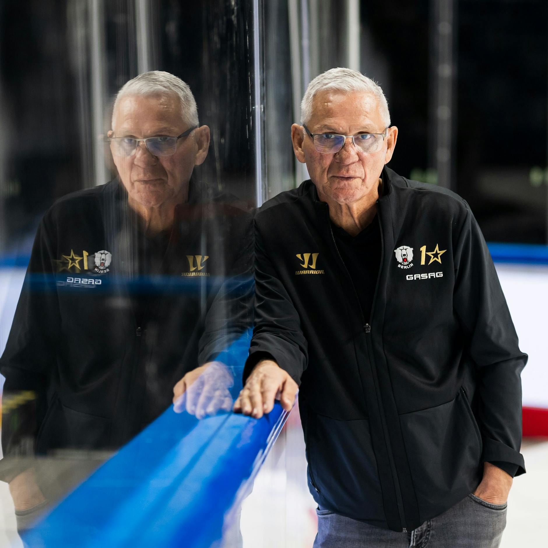 Image - Peter John Lee zum 70.: Happy Birthday, Mister Eisbär!