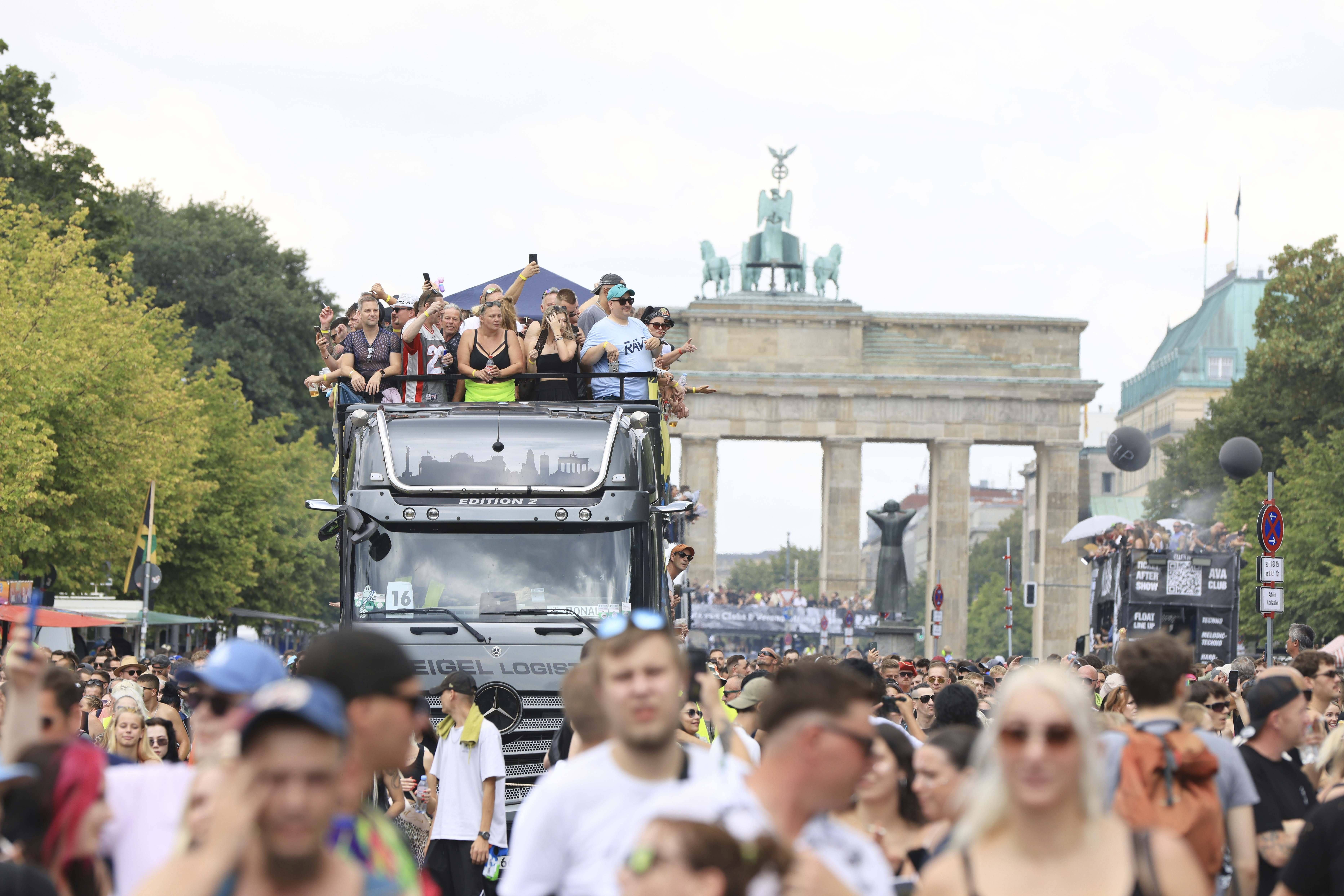 Straße des 17. Juni wird zu Silvester längster Dance-Floor der Welt
