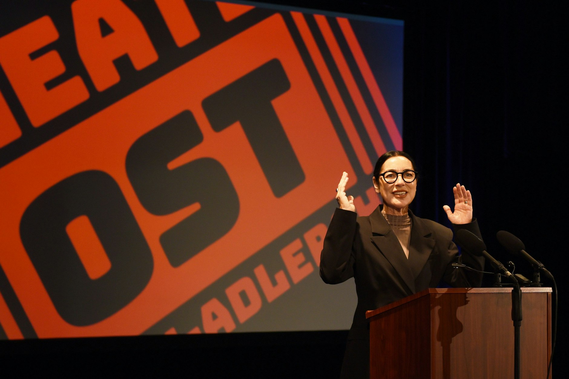 Kathrin Schülein, Leiterin des Theaters Ost in Adlershof, während der Konferenz zur Rettung des Kulturstandortes am 1. November 2025