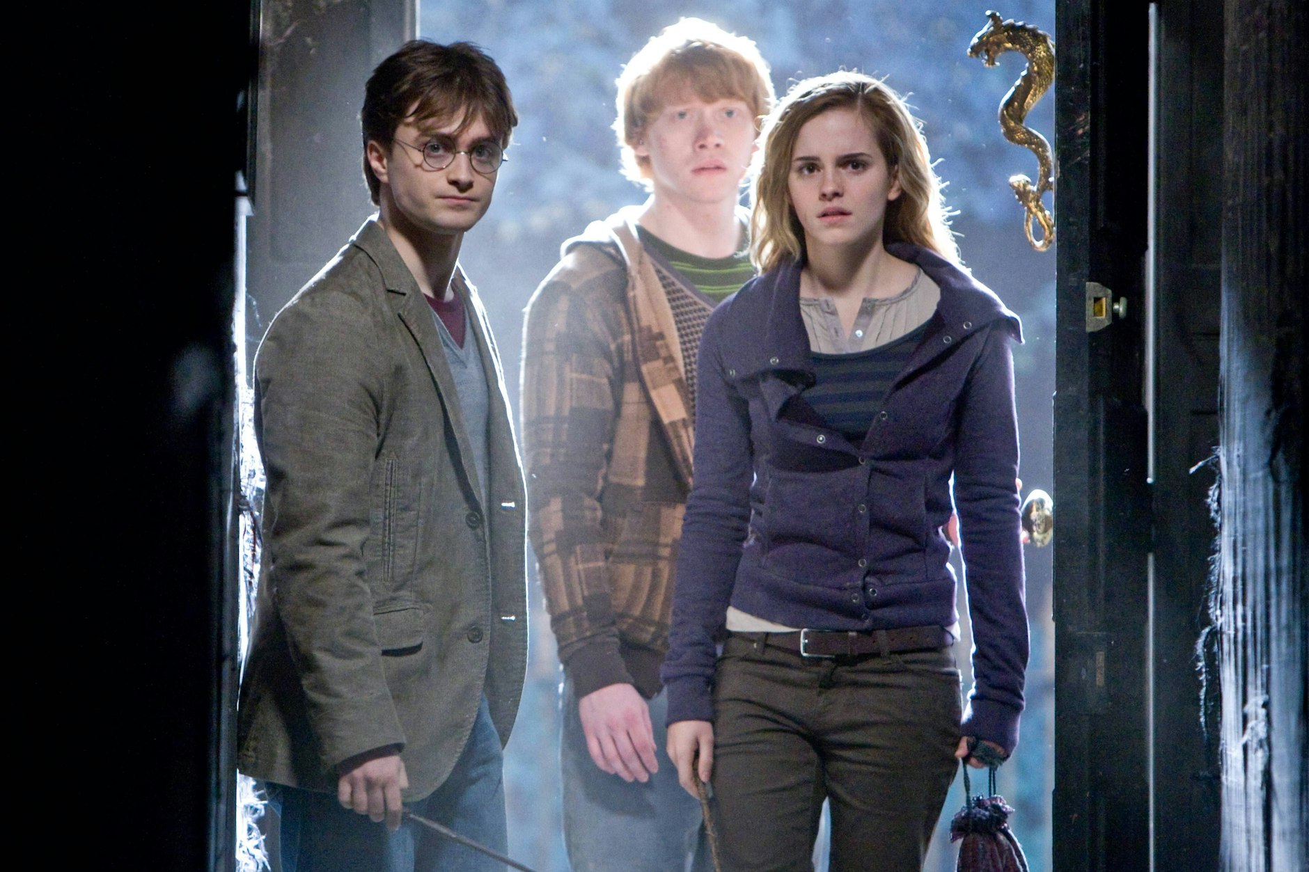 Harry Potter (Daniel Radcliffe), Hermine Granger (Emma Watson) und Ron Weasley (Rupert Grint) sind die Hauptfiguren der Harry Potter-Reihe.