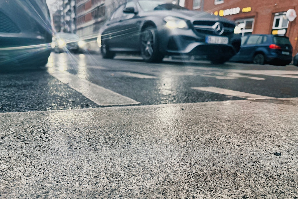 Glatteis zum Wochenstart: Rutschgefahr in Berlin und Brandenburg