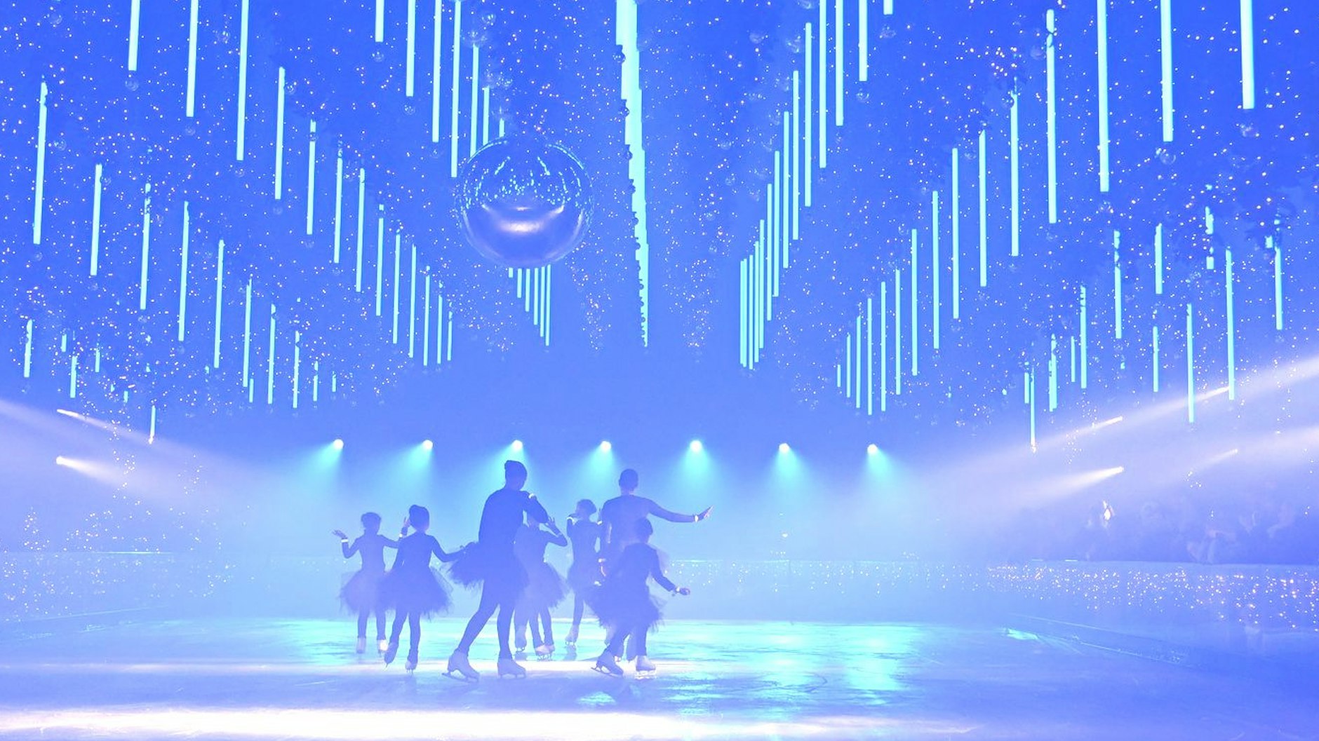 Hier kommen ein paar Super-Tipps für Berlin zwischen den Jahren, darunter auch „Dark Matter: Forest Winterlights“.