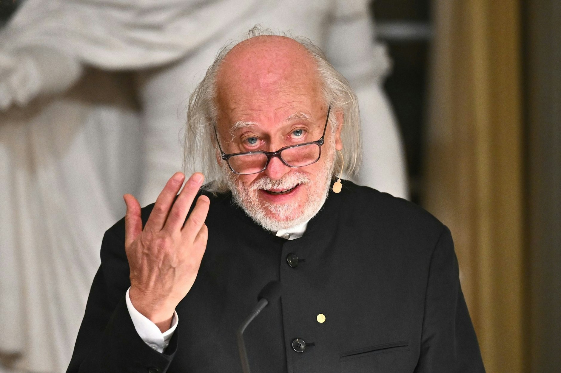 László Krasznahorkai bei seiner Nobelpreisvorlesung am 7. Dezember 2025