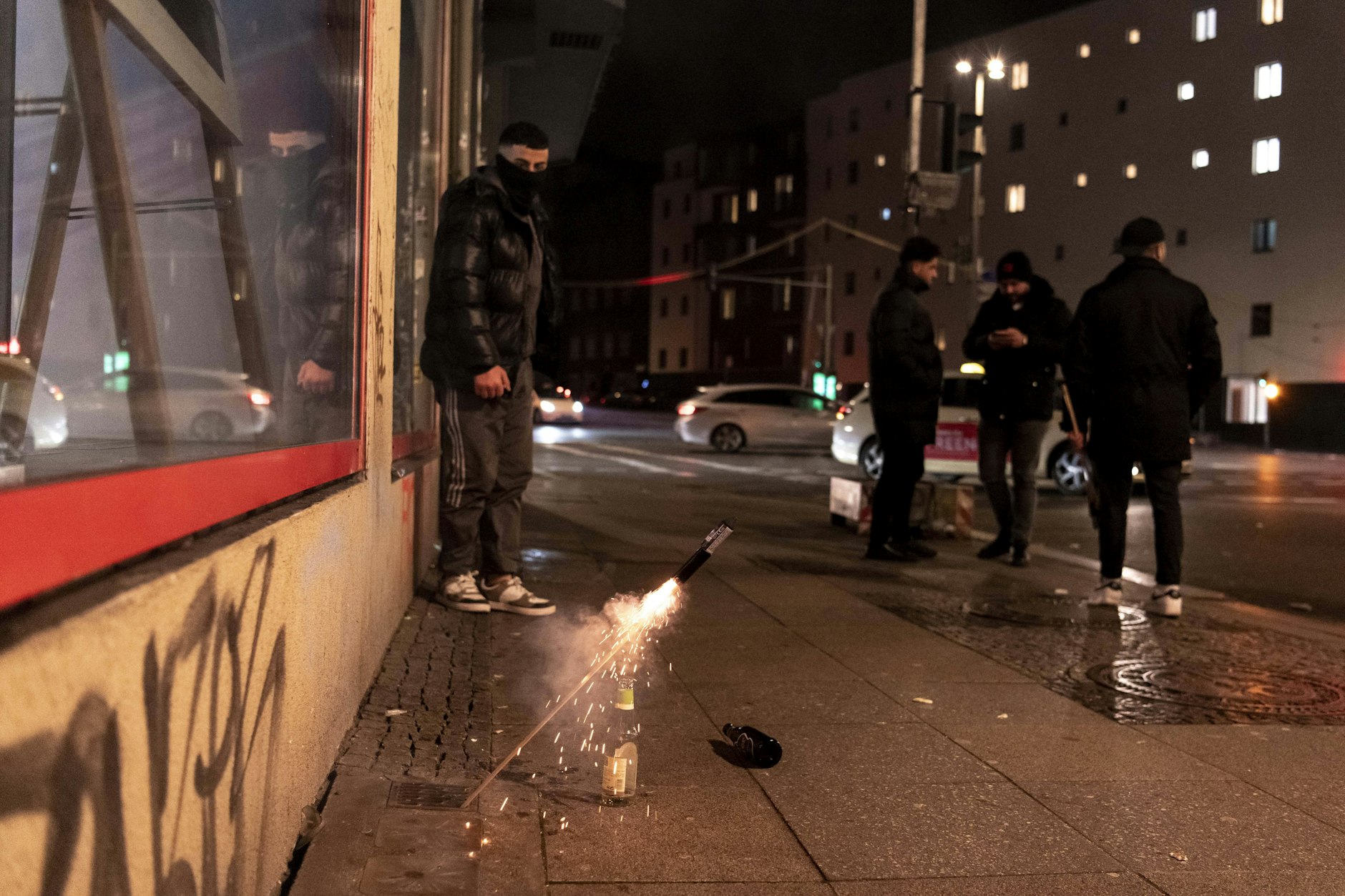Die Polizei Berlin will in diesem Jahr ihre Präsenz zu Silvester verstärken und damit die ausufernden Exzesse eindämmen.
