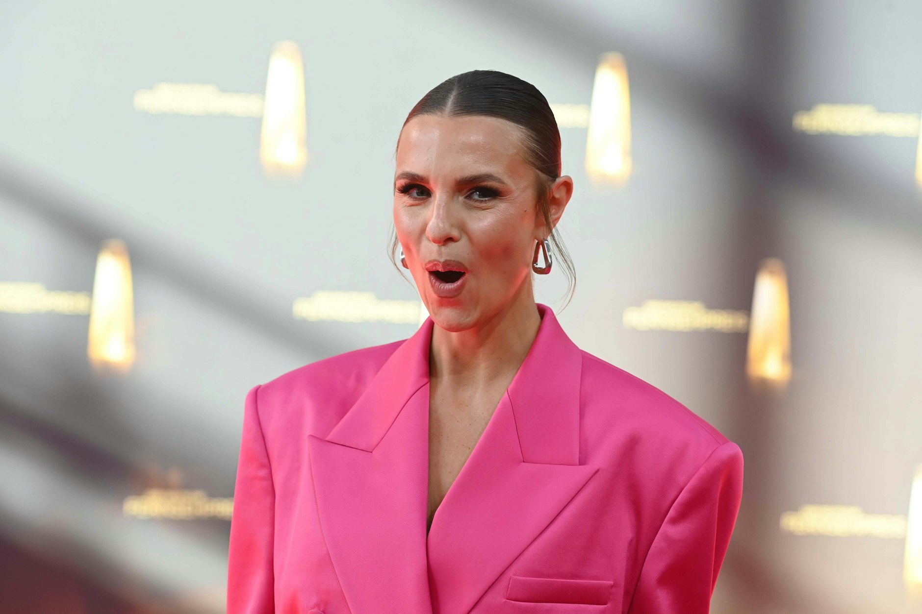 Laura Wontorra flüchtete aus dem kalten Deutschland.