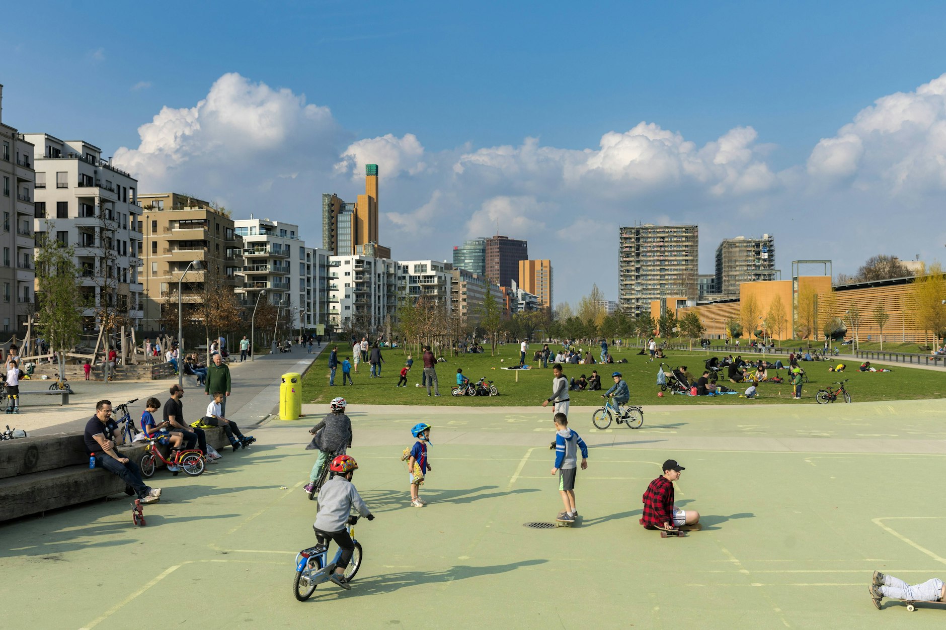Viele Kinder, die 2031 in Berlin-Brandenburg eingeschult werden, heißen Hannah und Noah.